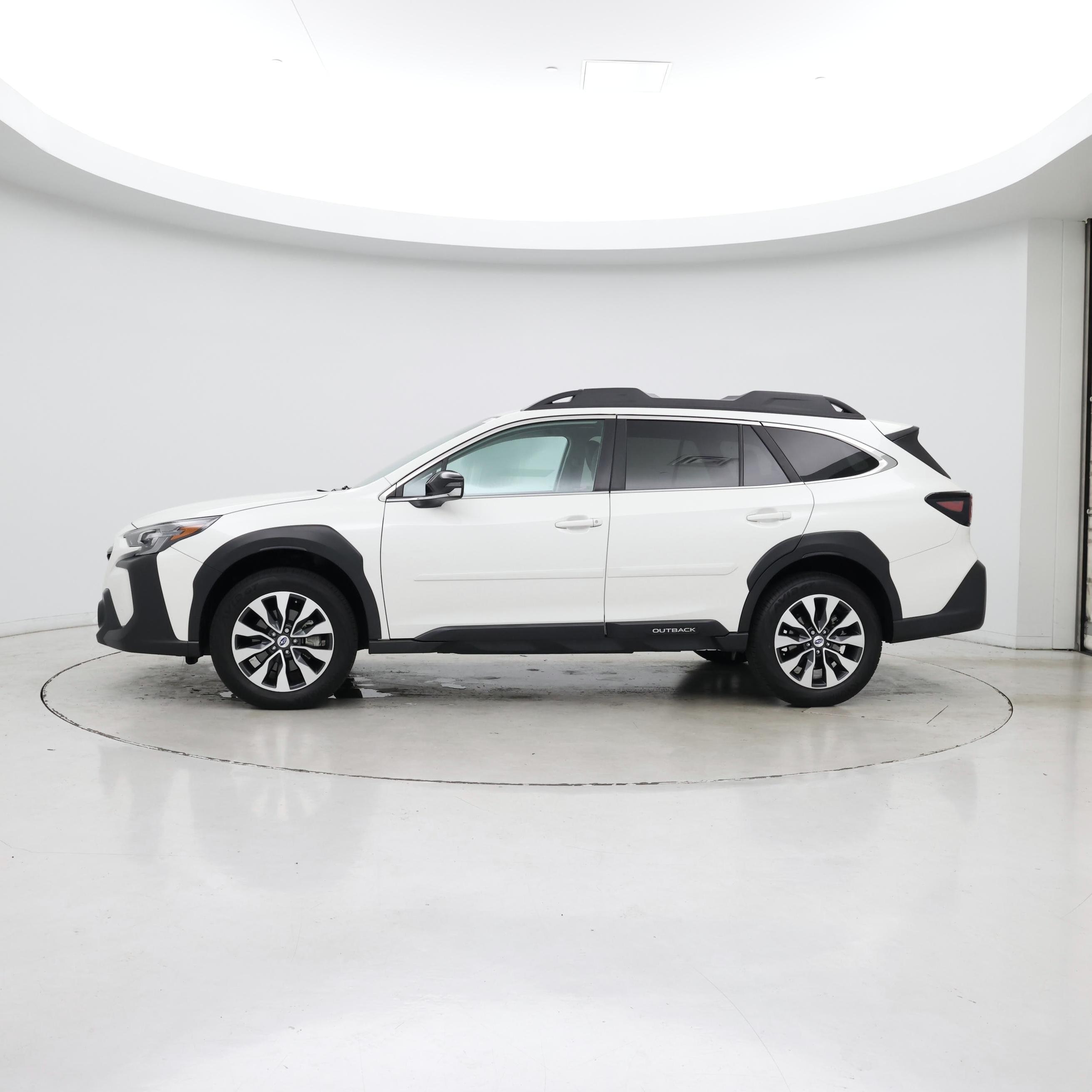 Thumbnail: 2023 Subaru Outback - 3