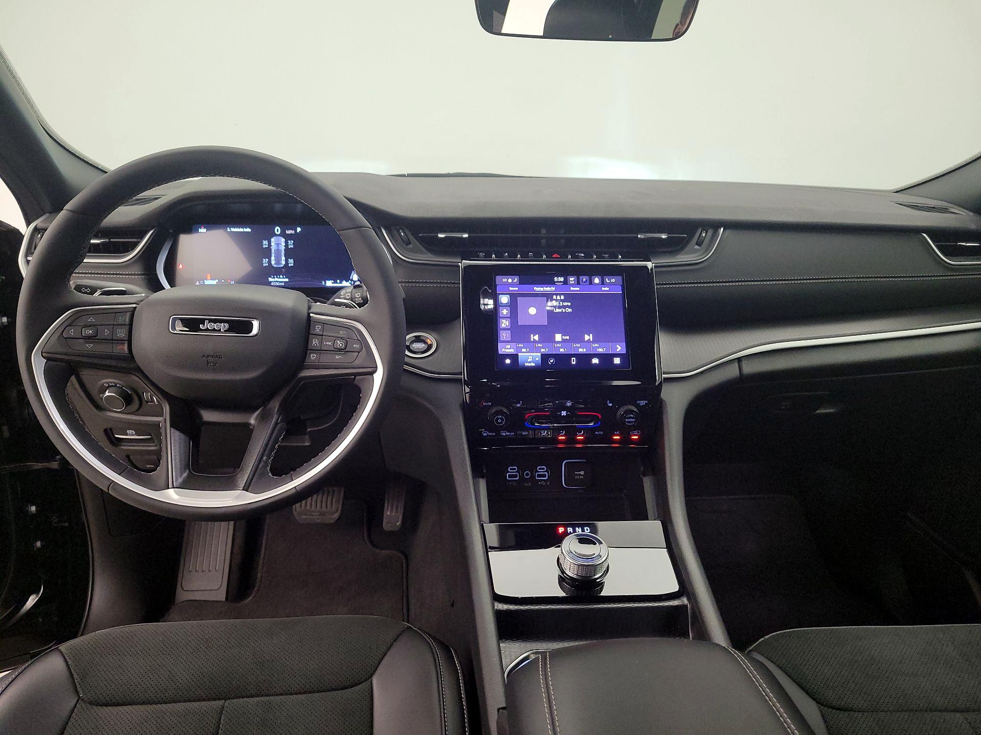 Thumbnail: 2025 Jeep Grand Cherokee - 9