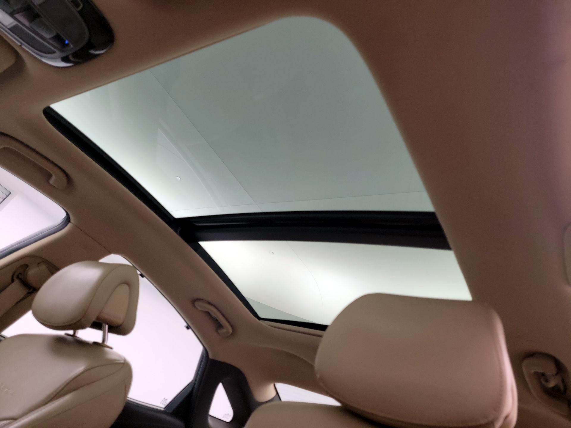 Thumbnail: 2015 Hyundai Azera - 20
