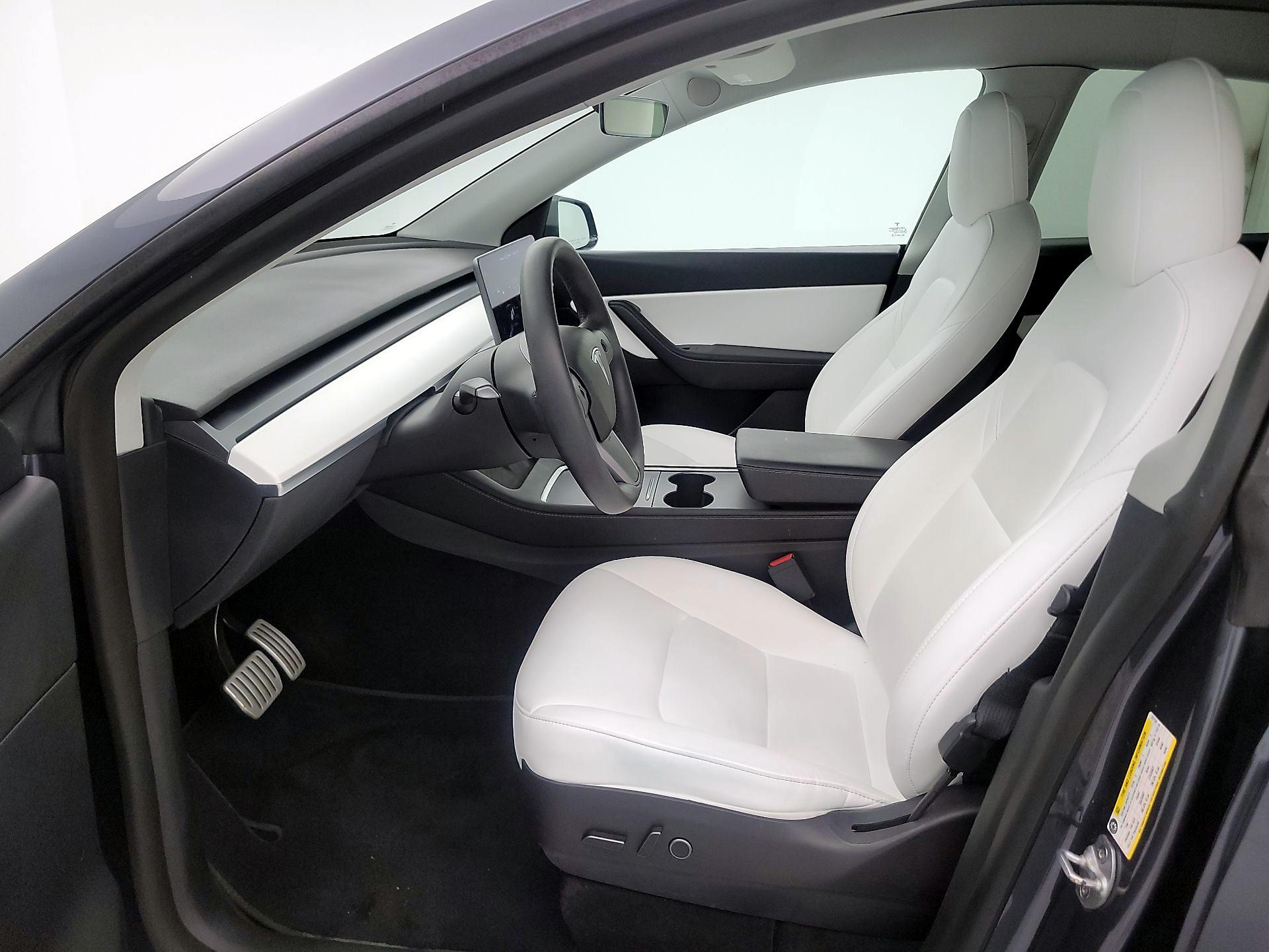 Thumbnail: 2022 Tesla Model Y - 11