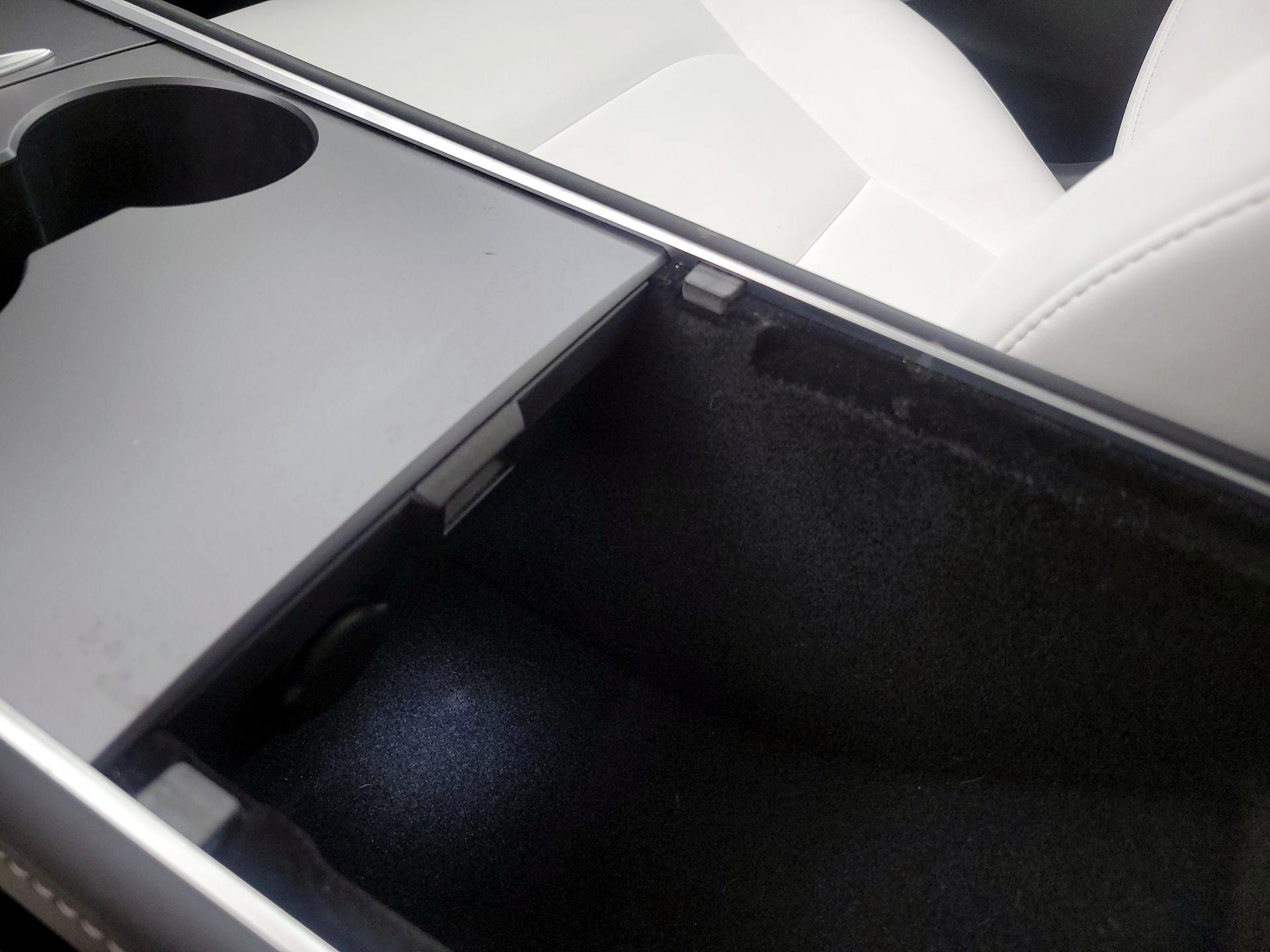 Thumbnail: 2022 Tesla Model Y - 18