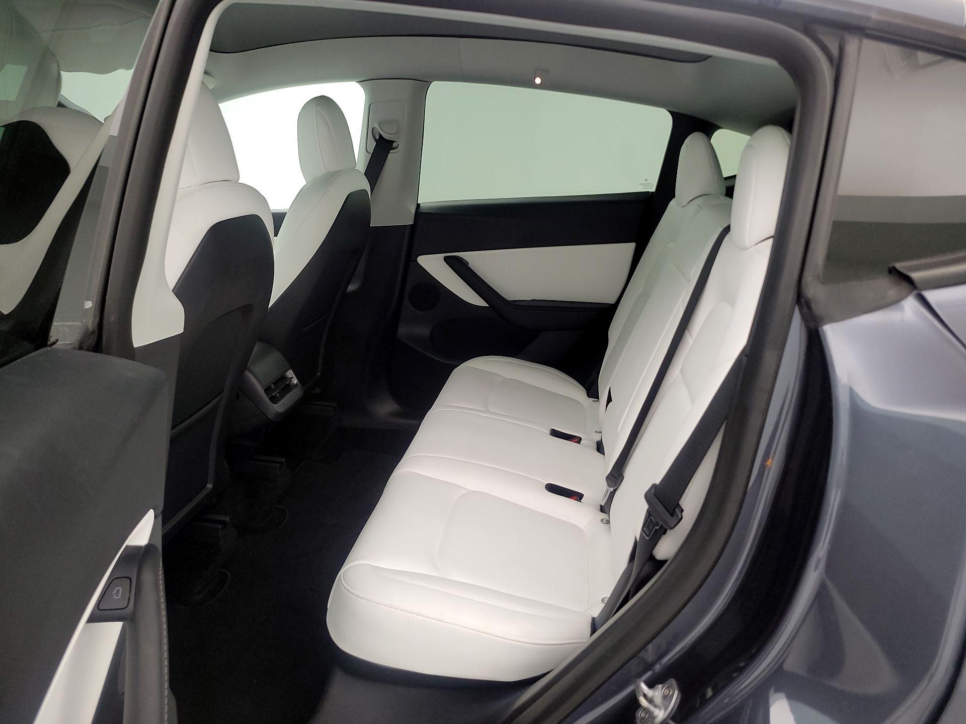 Thumbnail: 2022 Tesla Model Y - 20