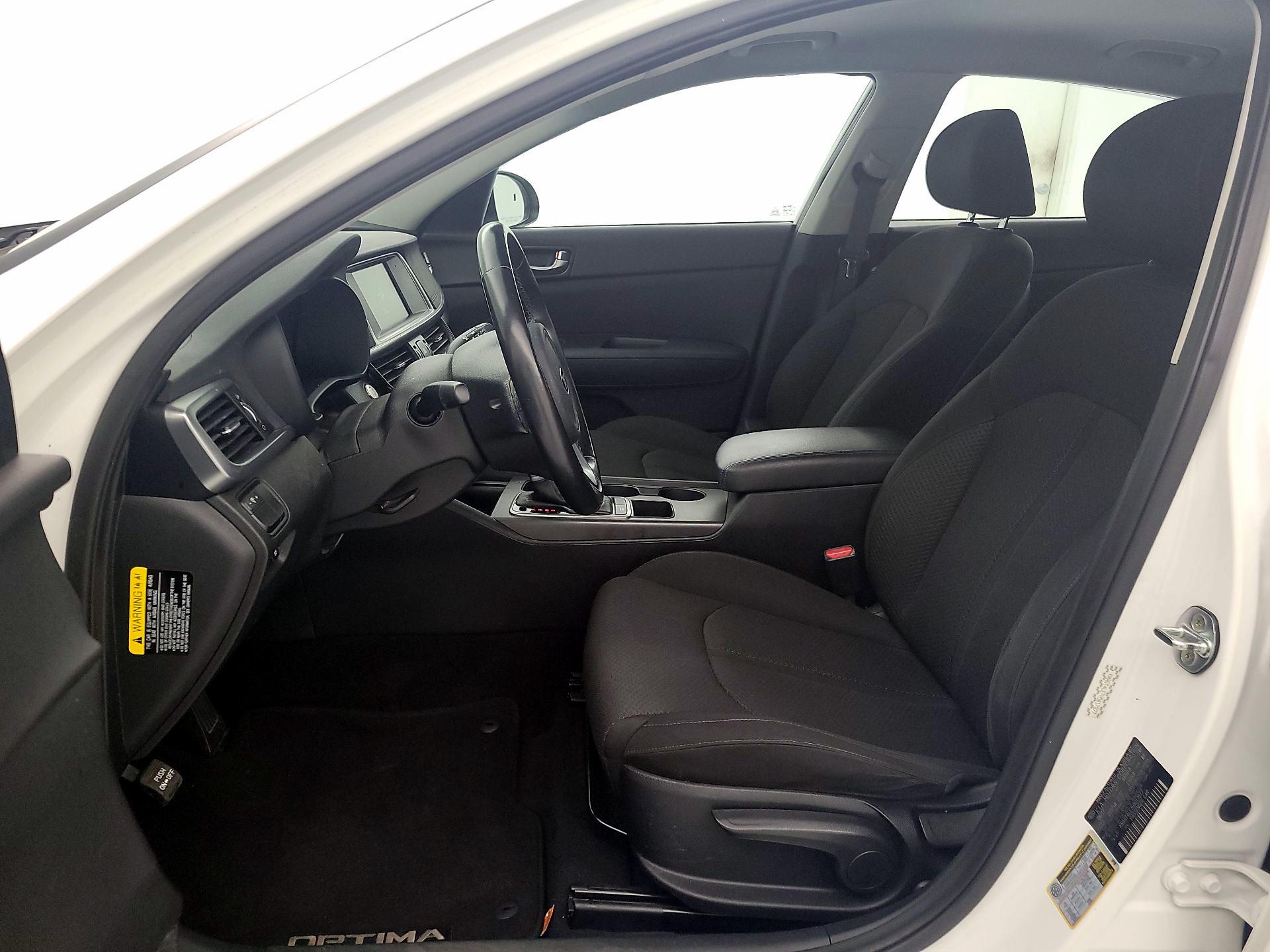 Thumbnail: 2017 Kia Optima - 11