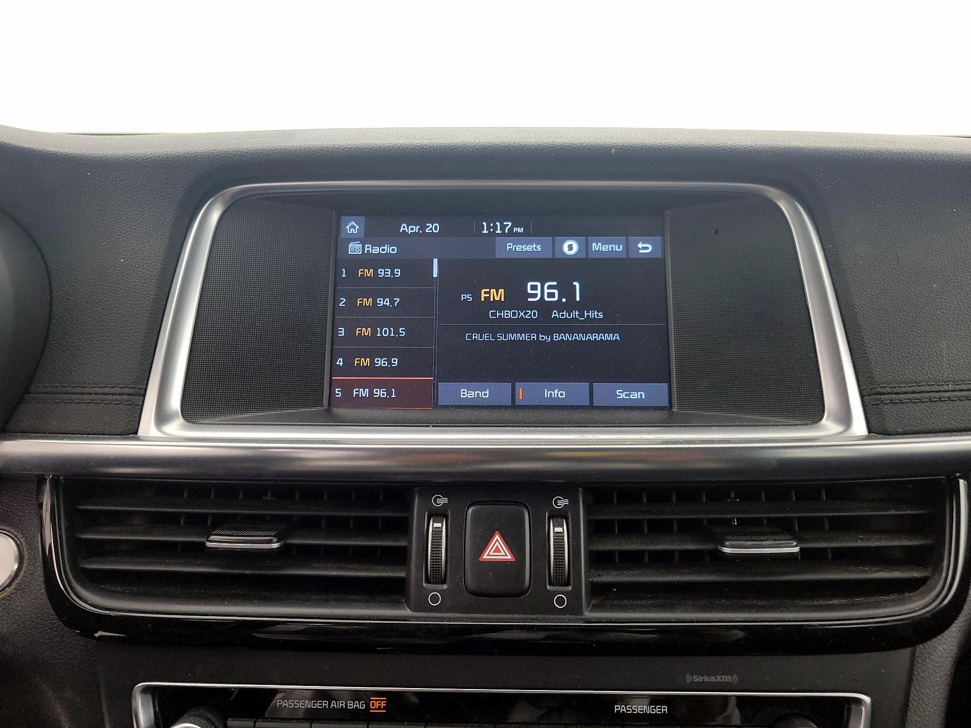 Thumbnail: 2017 Kia Optima - 15