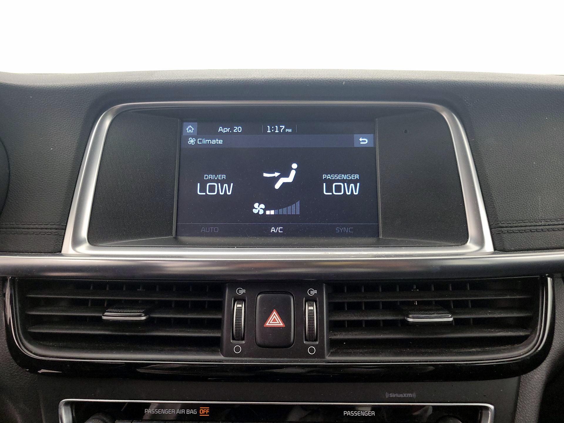 Thumbnail: 2017 Kia Optima - 16