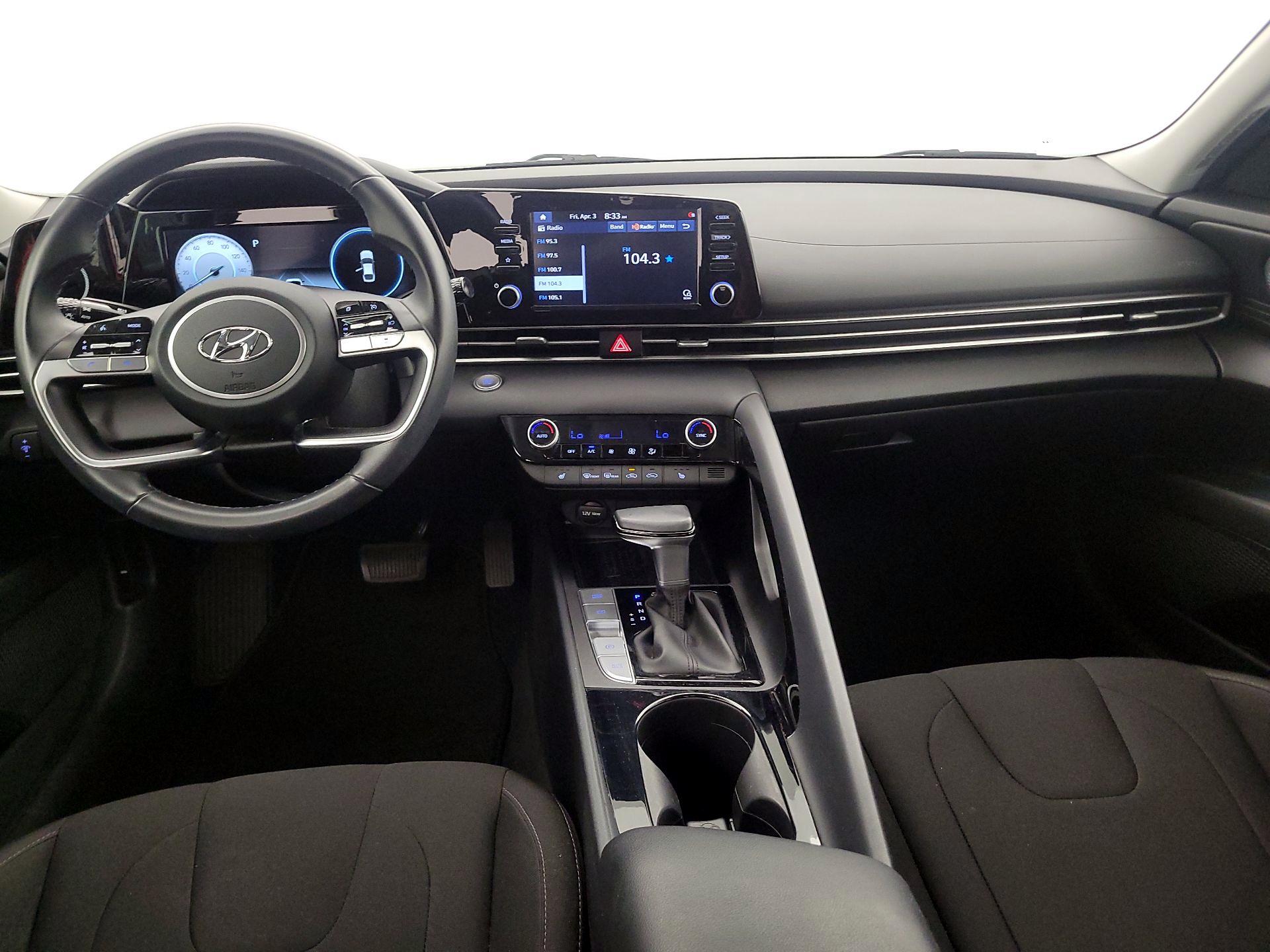 Thumbnail: 2022 Hyundai Elantra - 9