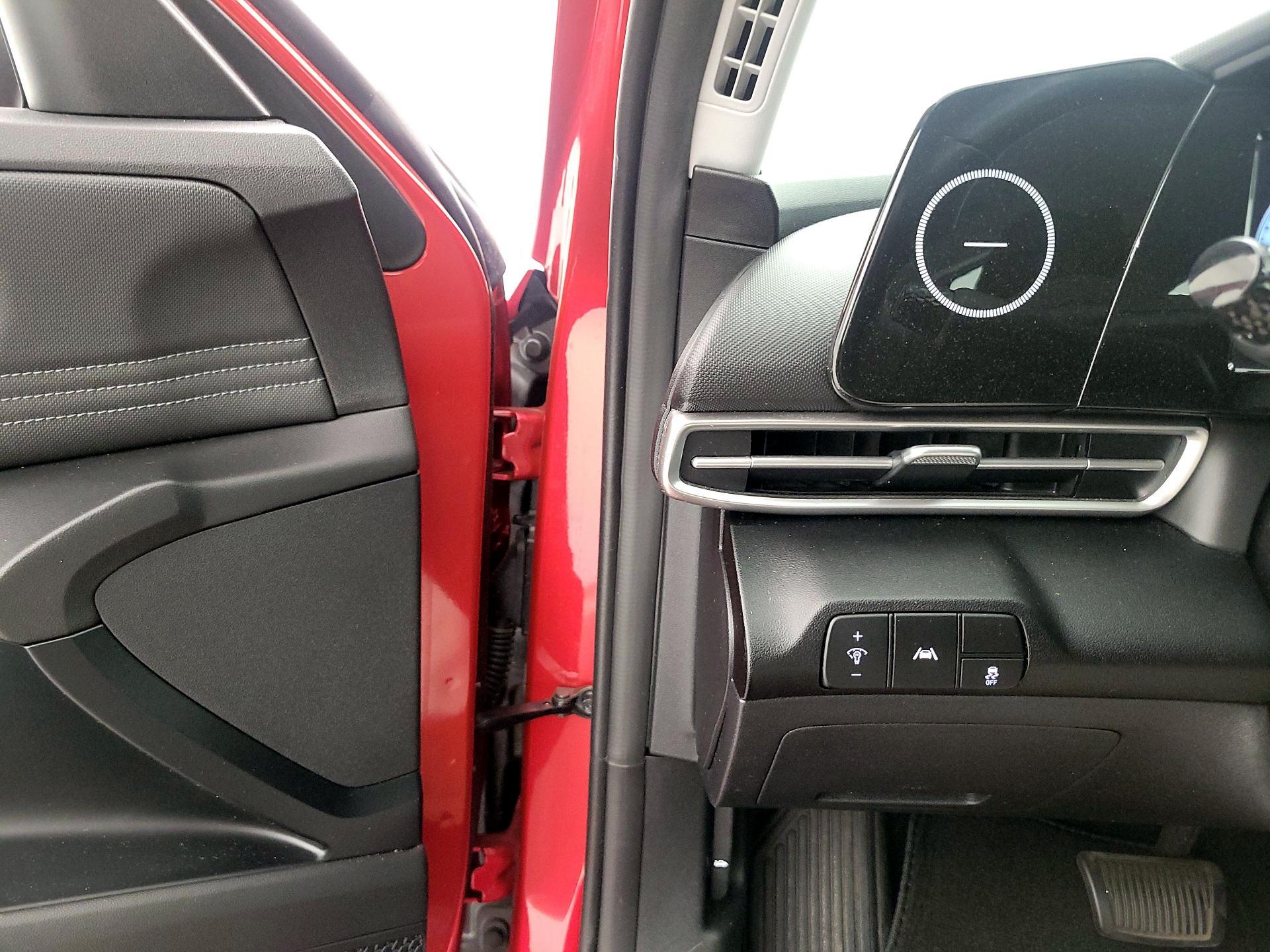 Thumbnail: 2022 Hyundai Elantra - 13