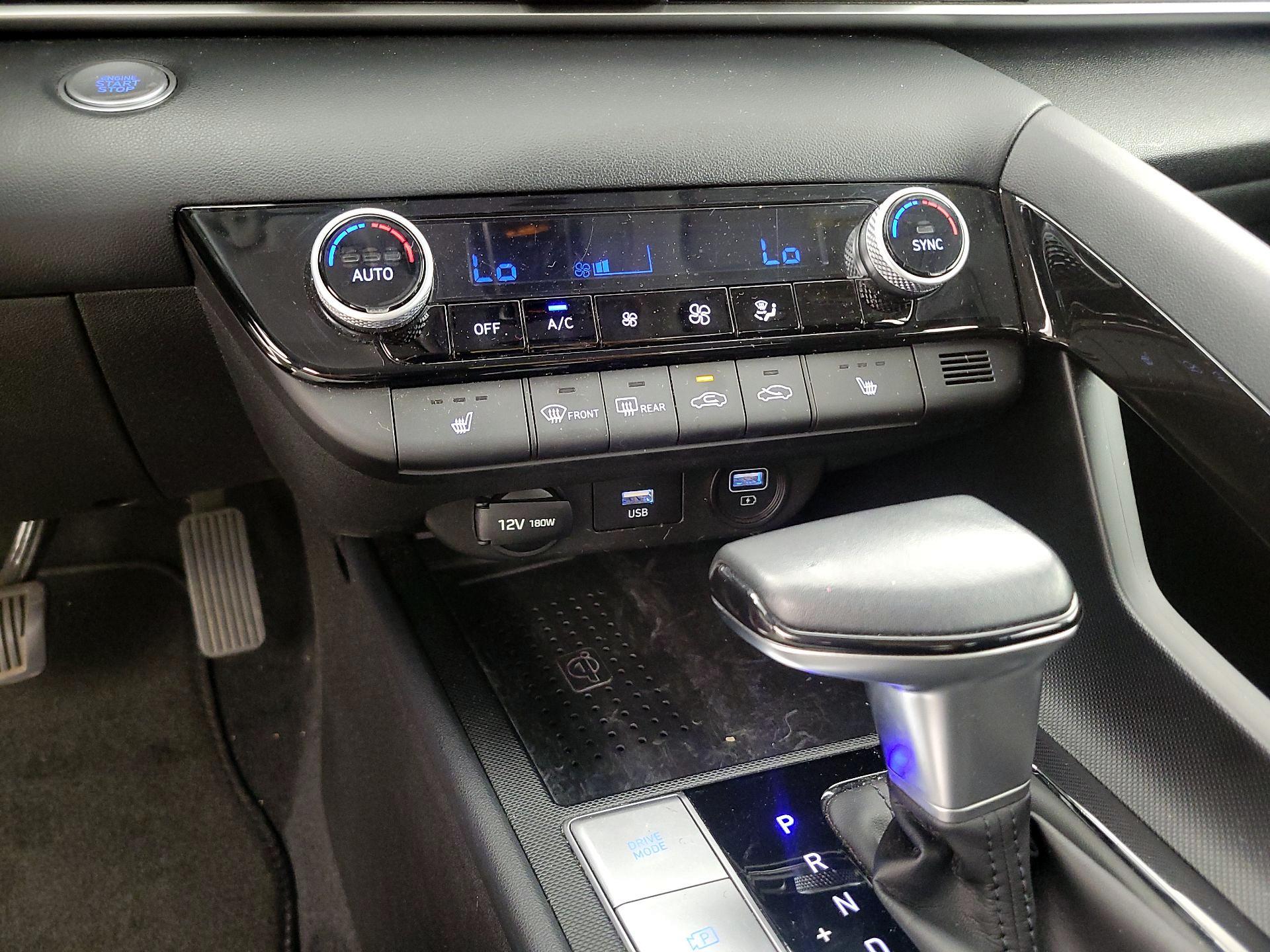 Thumbnail: 2022 Hyundai Elantra - 16