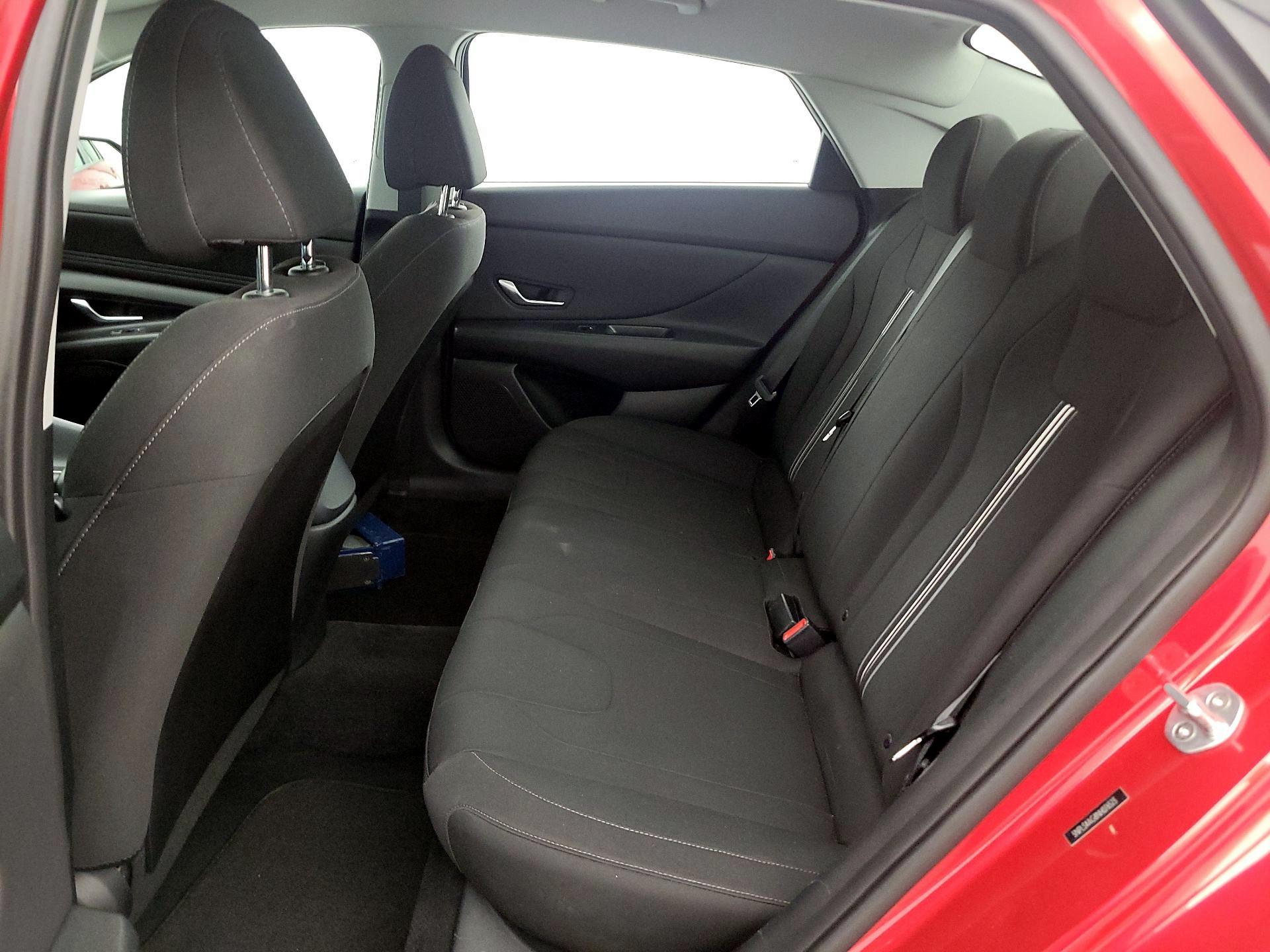 Thumbnail: 2022 Hyundai Elantra - 19