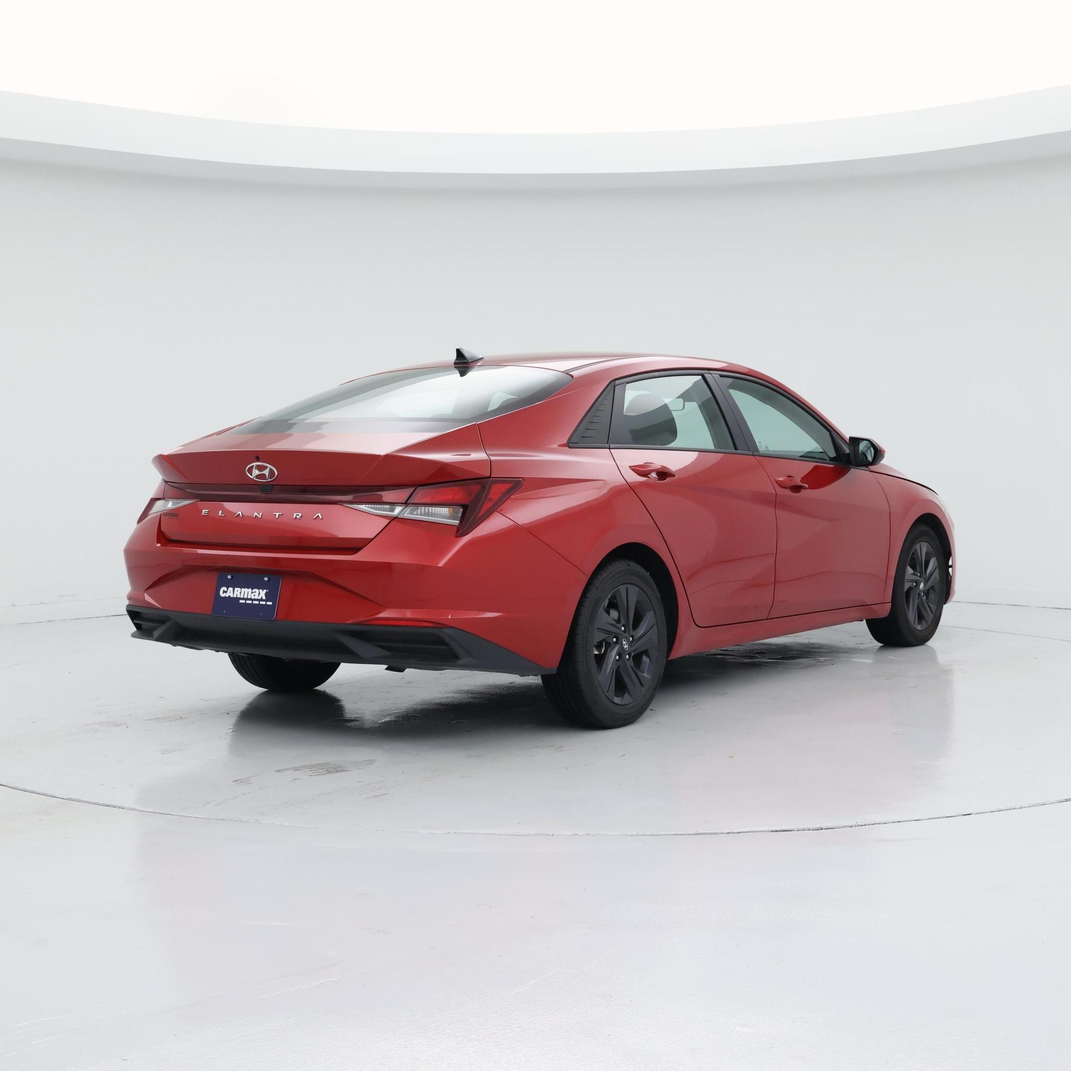 Thumbnail: 2022 Hyundai Elantra - 8