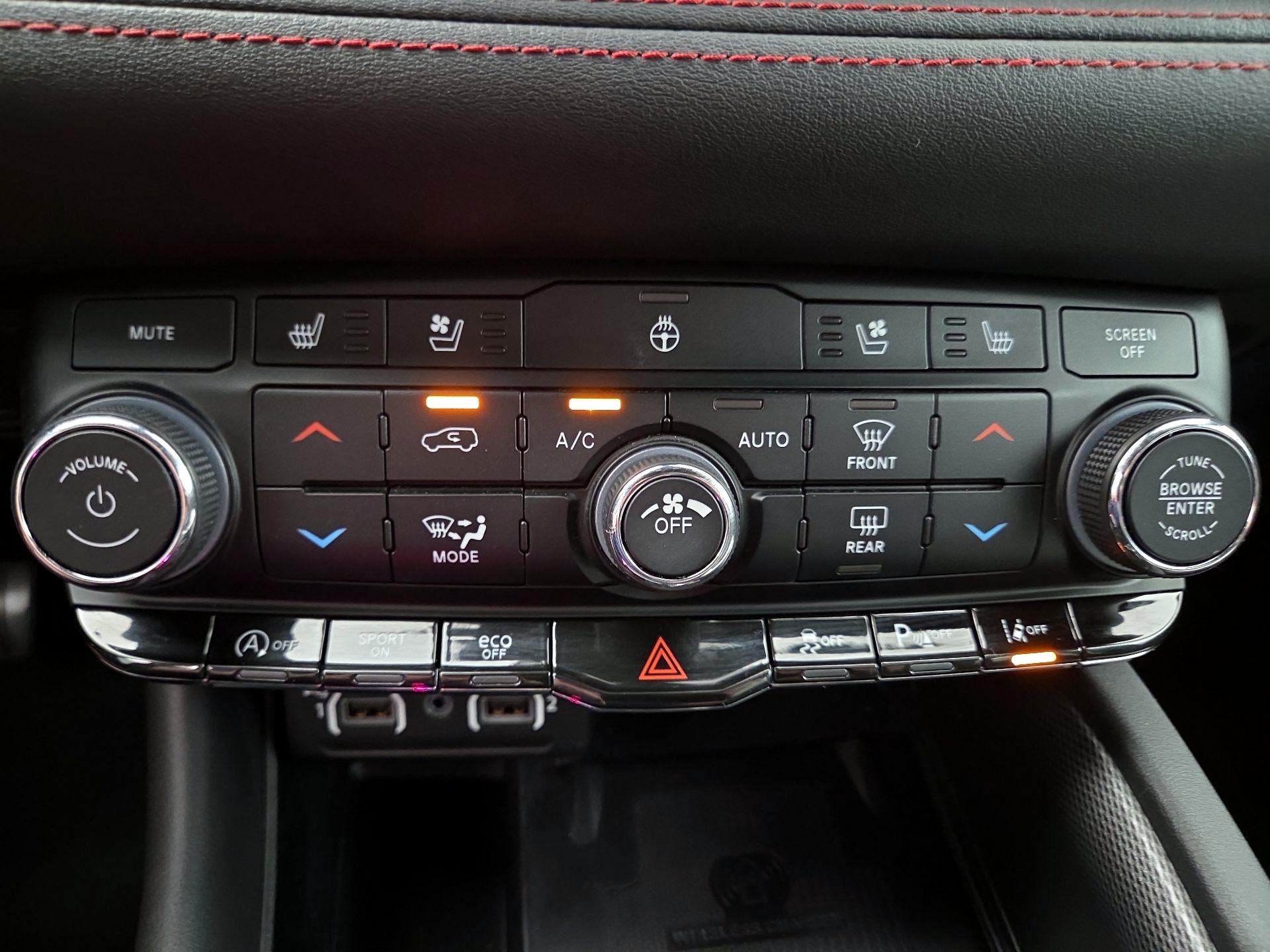 Thumbnail: 2023 Dodge Durango - 17