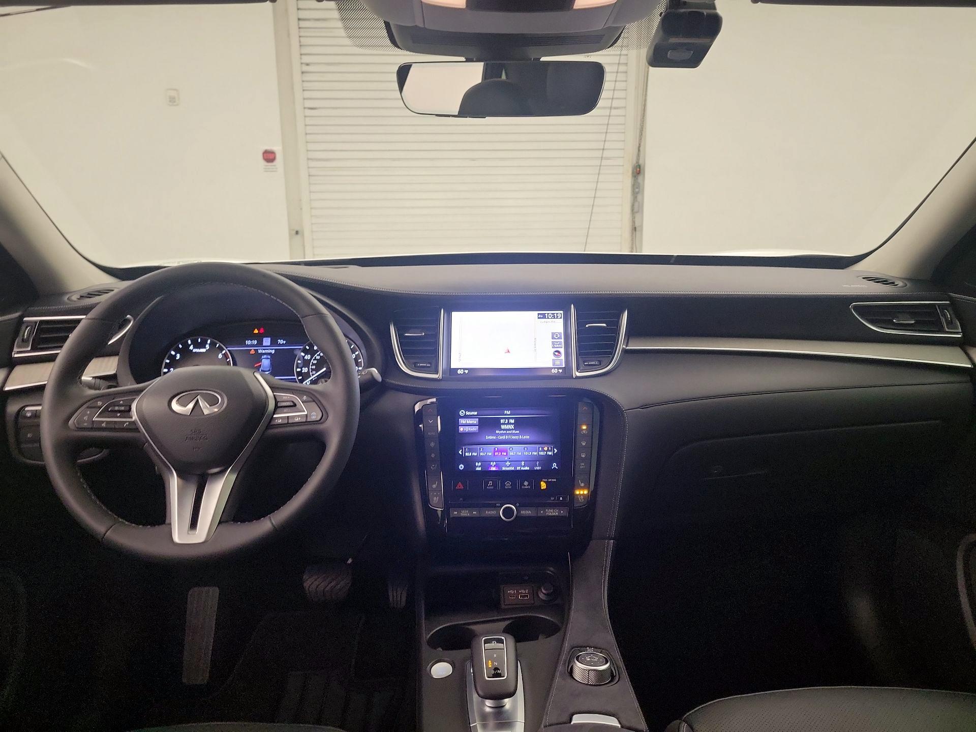 Thumbnail: 2023 INFINITI QX50 - 9