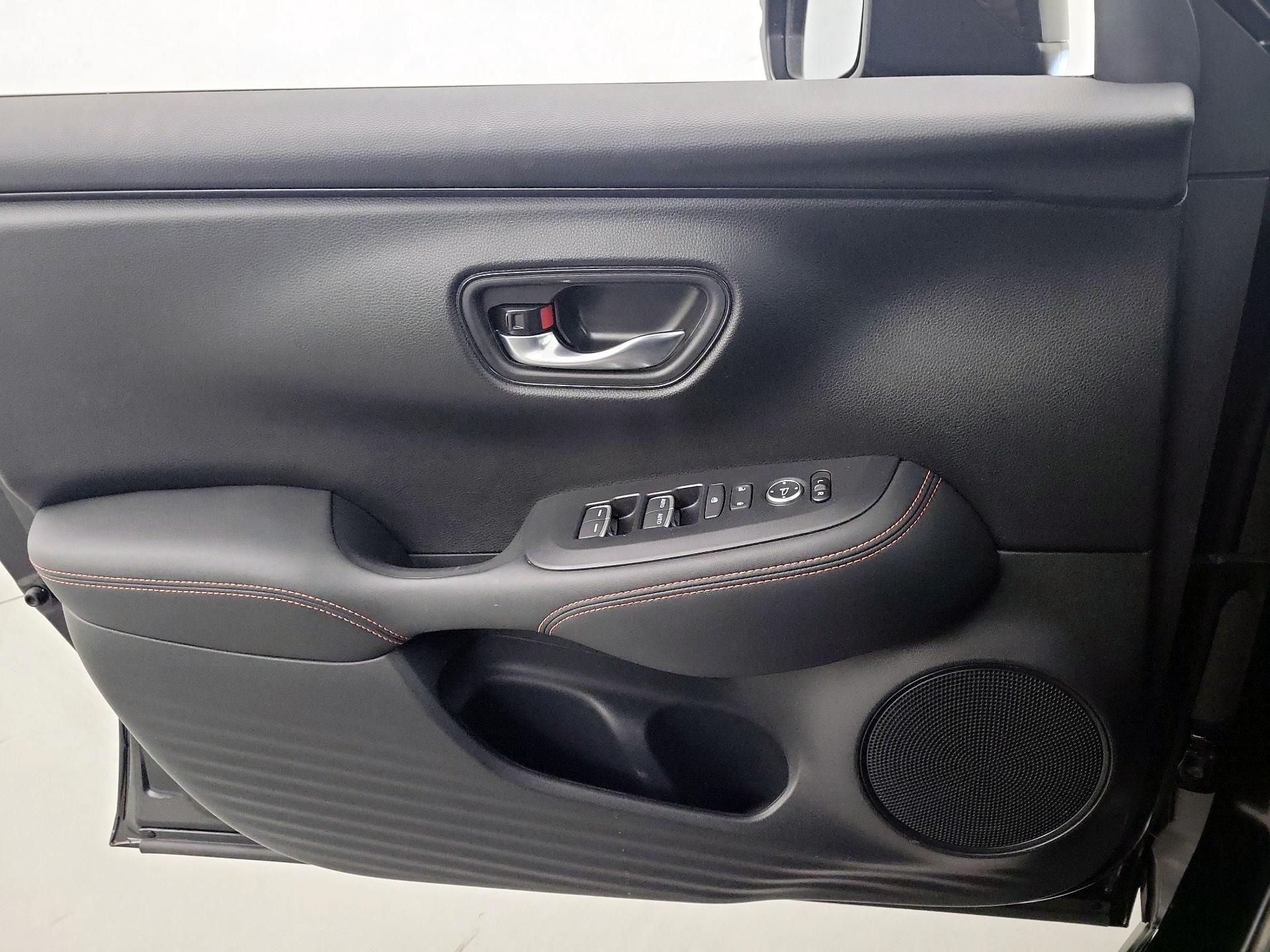 Thumbnail: 2025 Honda HR-V - 12