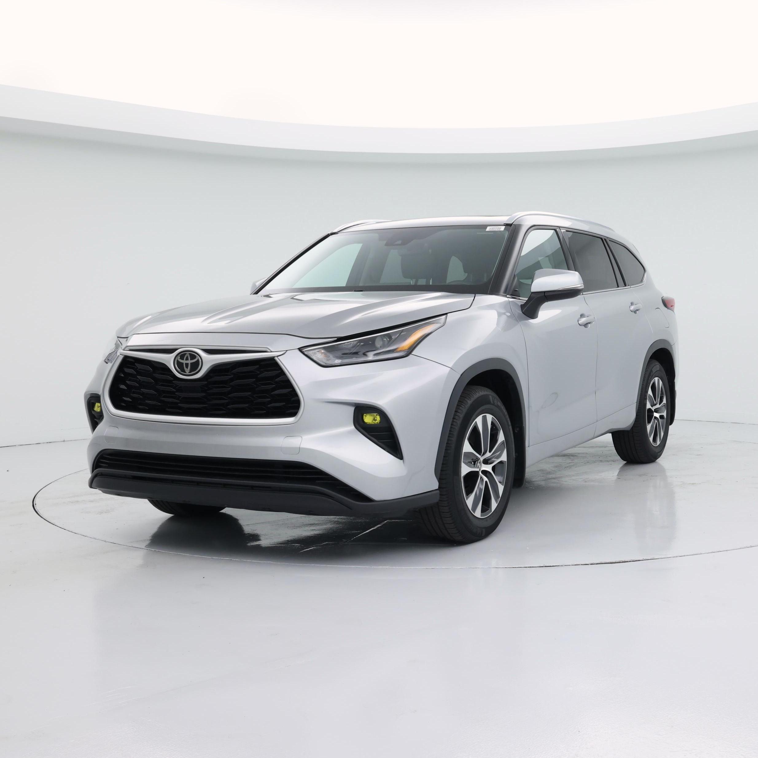 Thumbnail: 2021 Toyota Highlander - 4