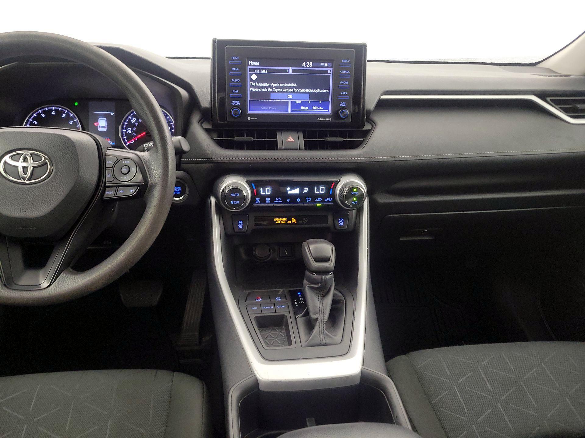 Thumbnail: 2022 Toyota RAV4 - 9