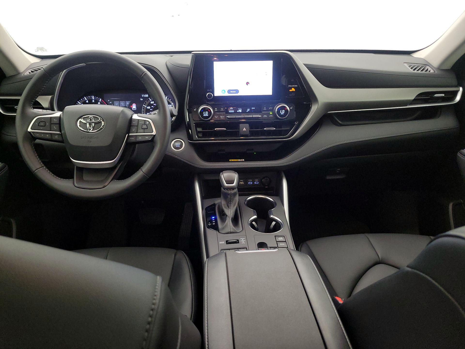 Thumbnail: 2024 Toyota Highlander - 9