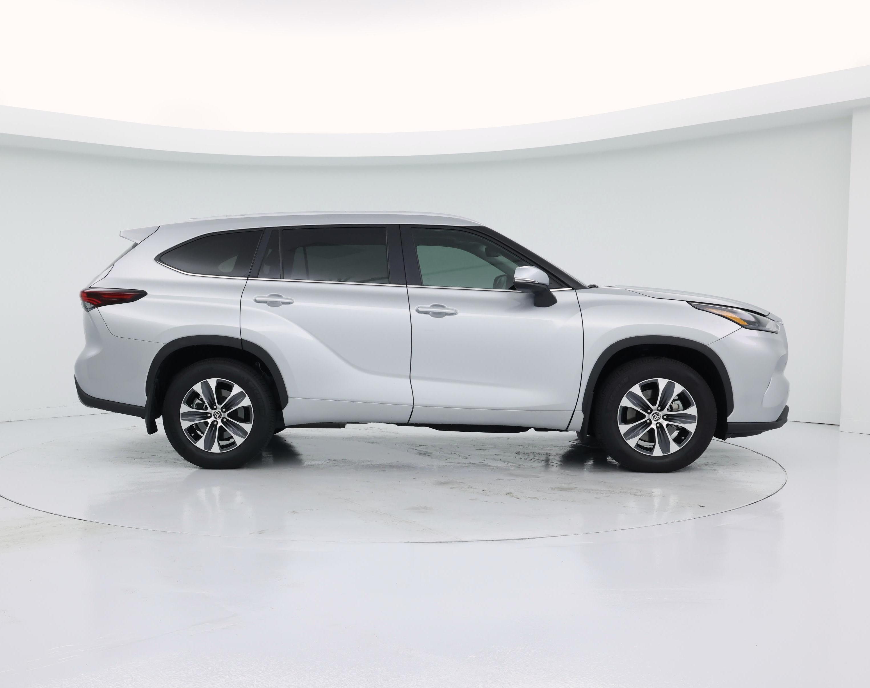 Thumbnail: 2024 Toyota Highlander - 7