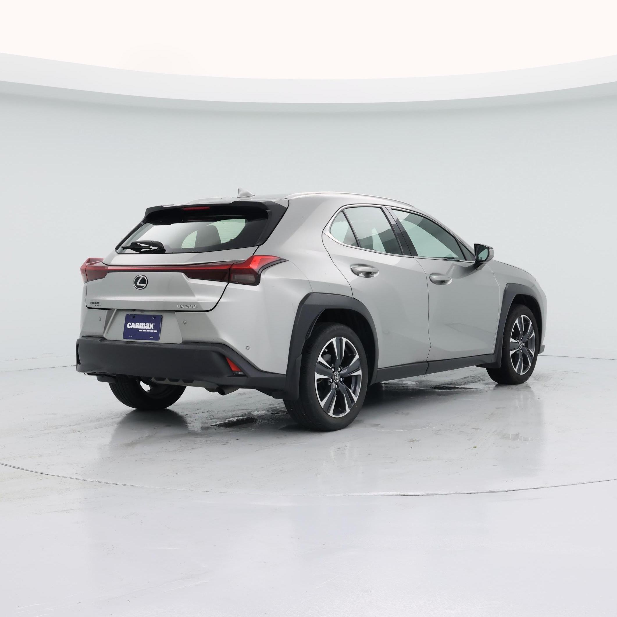 Thumbnail: 2022 Lexus UX - 8