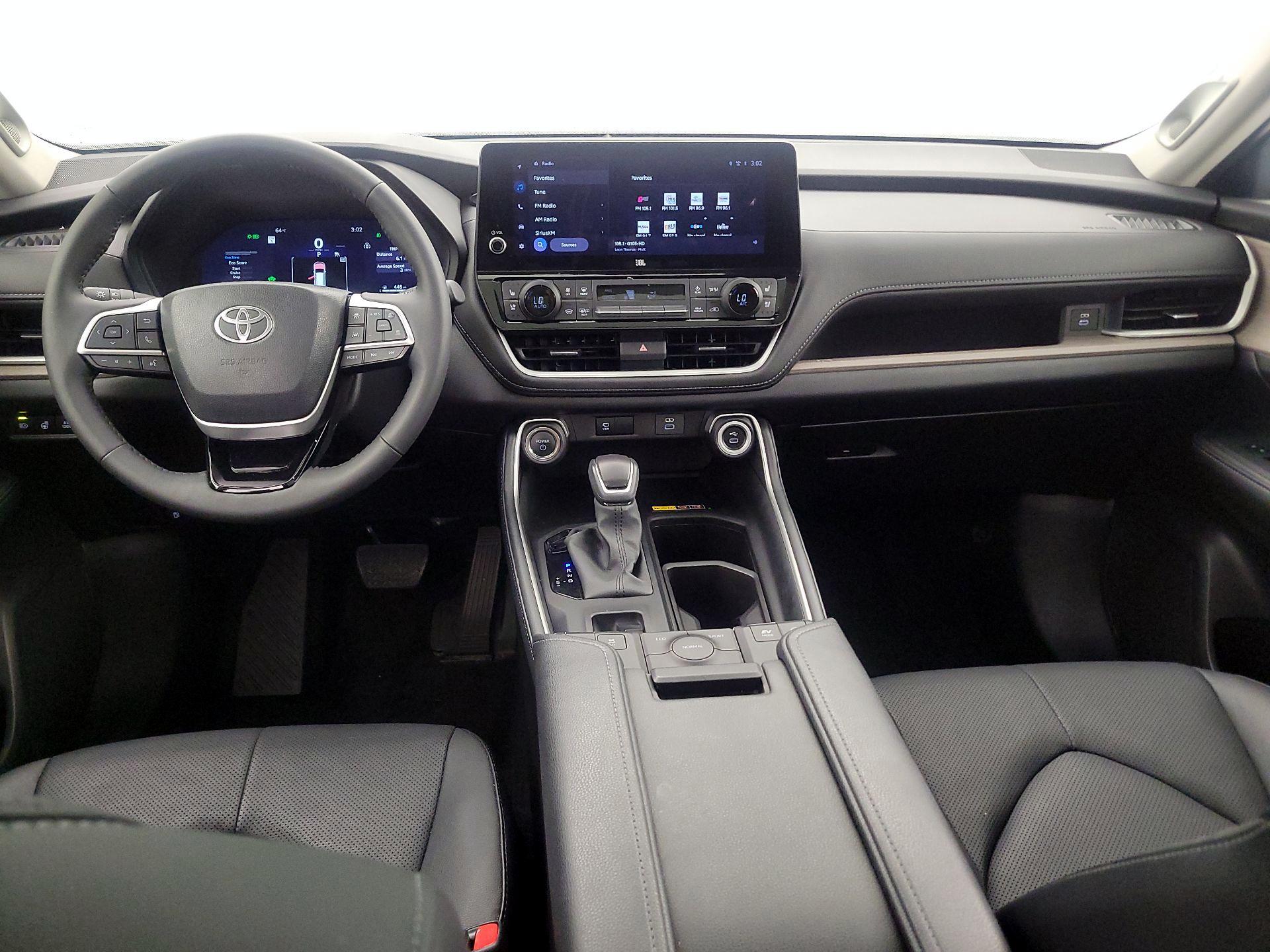 Thumbnail: 2025 Toyota Highlander - 9