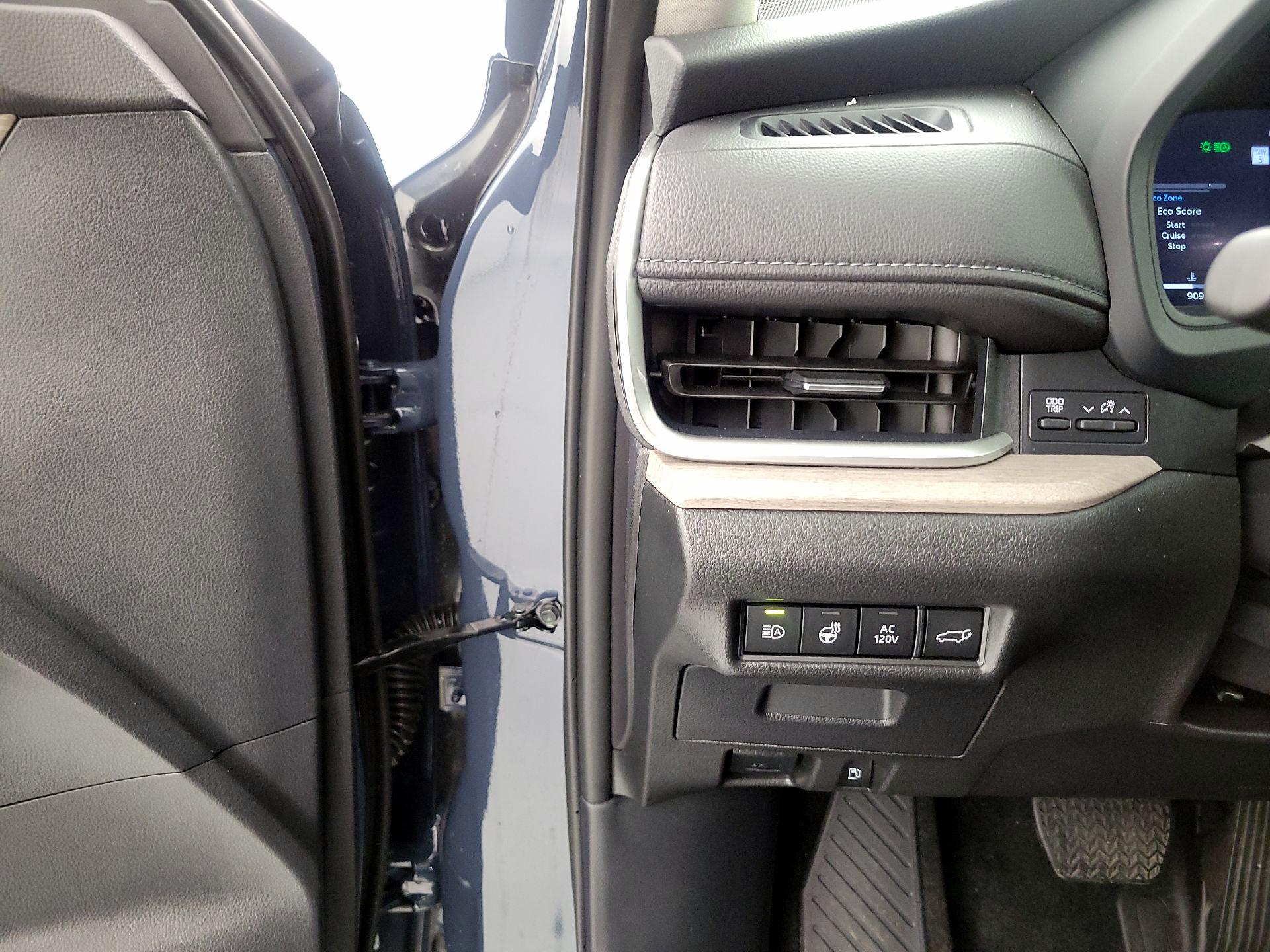 Thumbnail: 2025 Toyota Highlander - 13