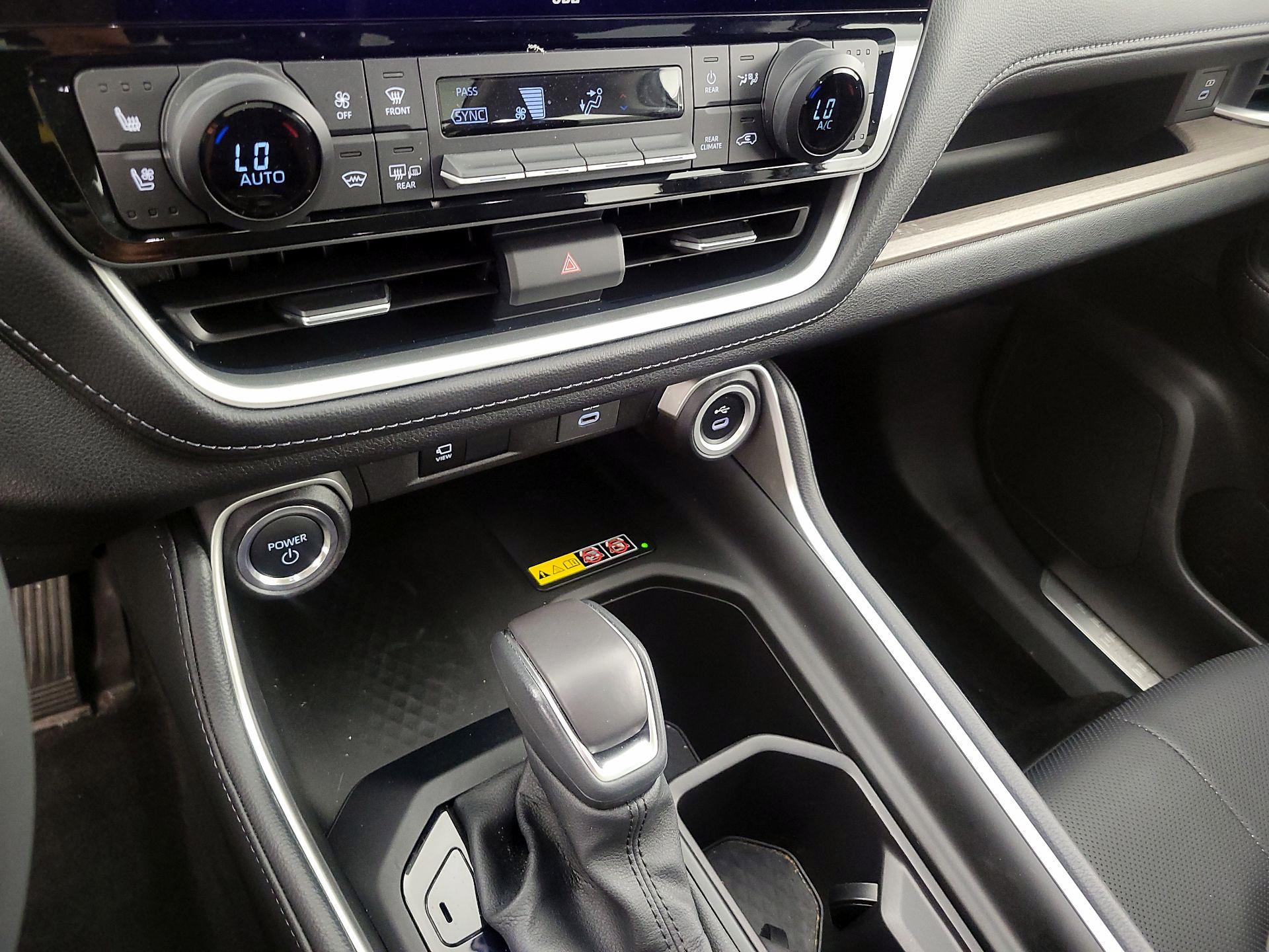 Thumbnail: 2025 Toyota Highlander - 16