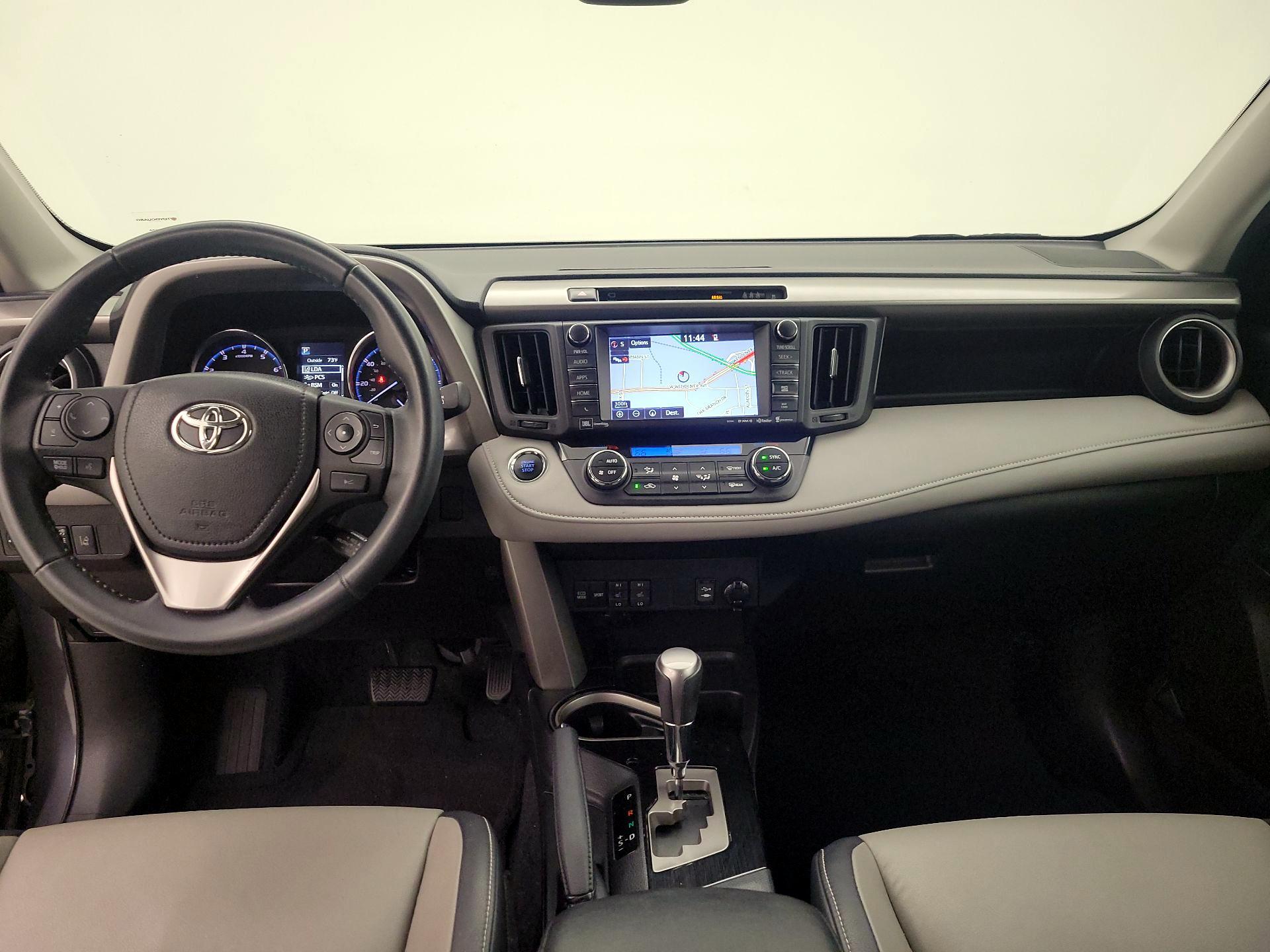 Thumbnail: 2018 Toyota RAV4 - 9