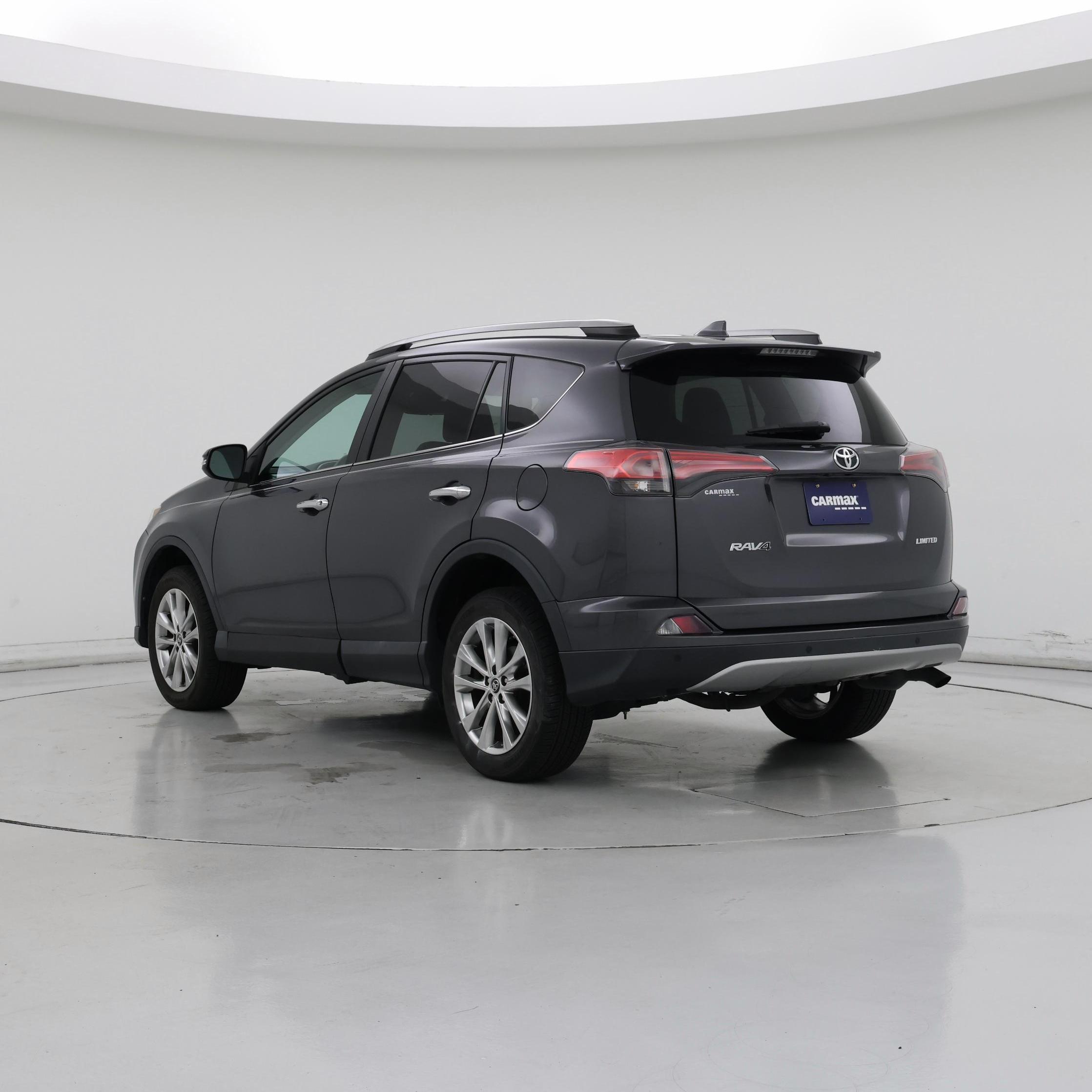 Thumbnail: 2018 Toyota RAV4 - 2