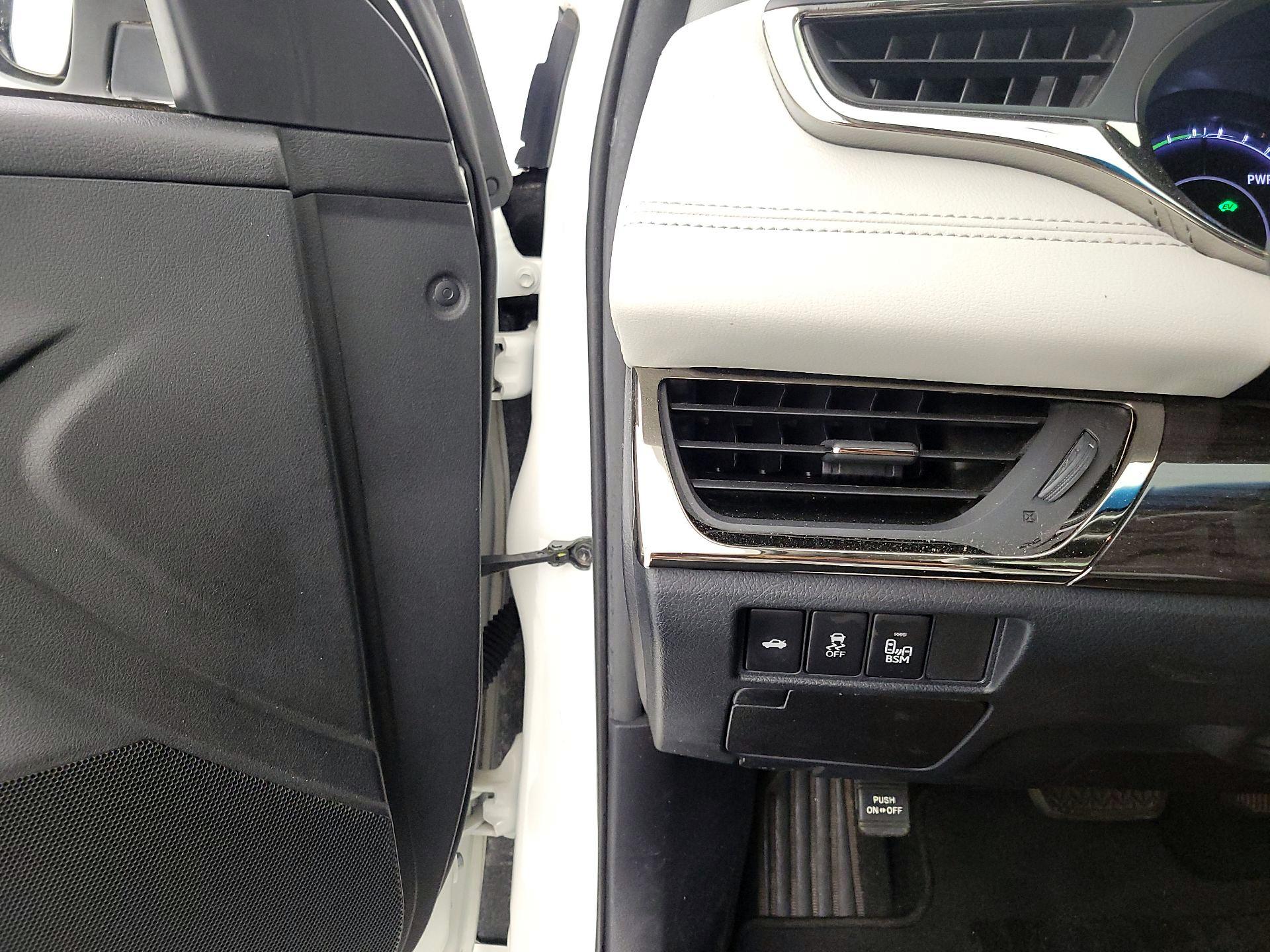 Thumbnail: 2014 Toyota Avalon - 13