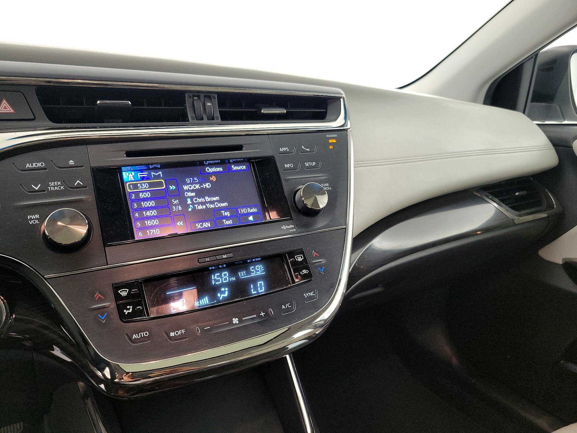 Thumbnail: 2014 Toyota Avalon - 16