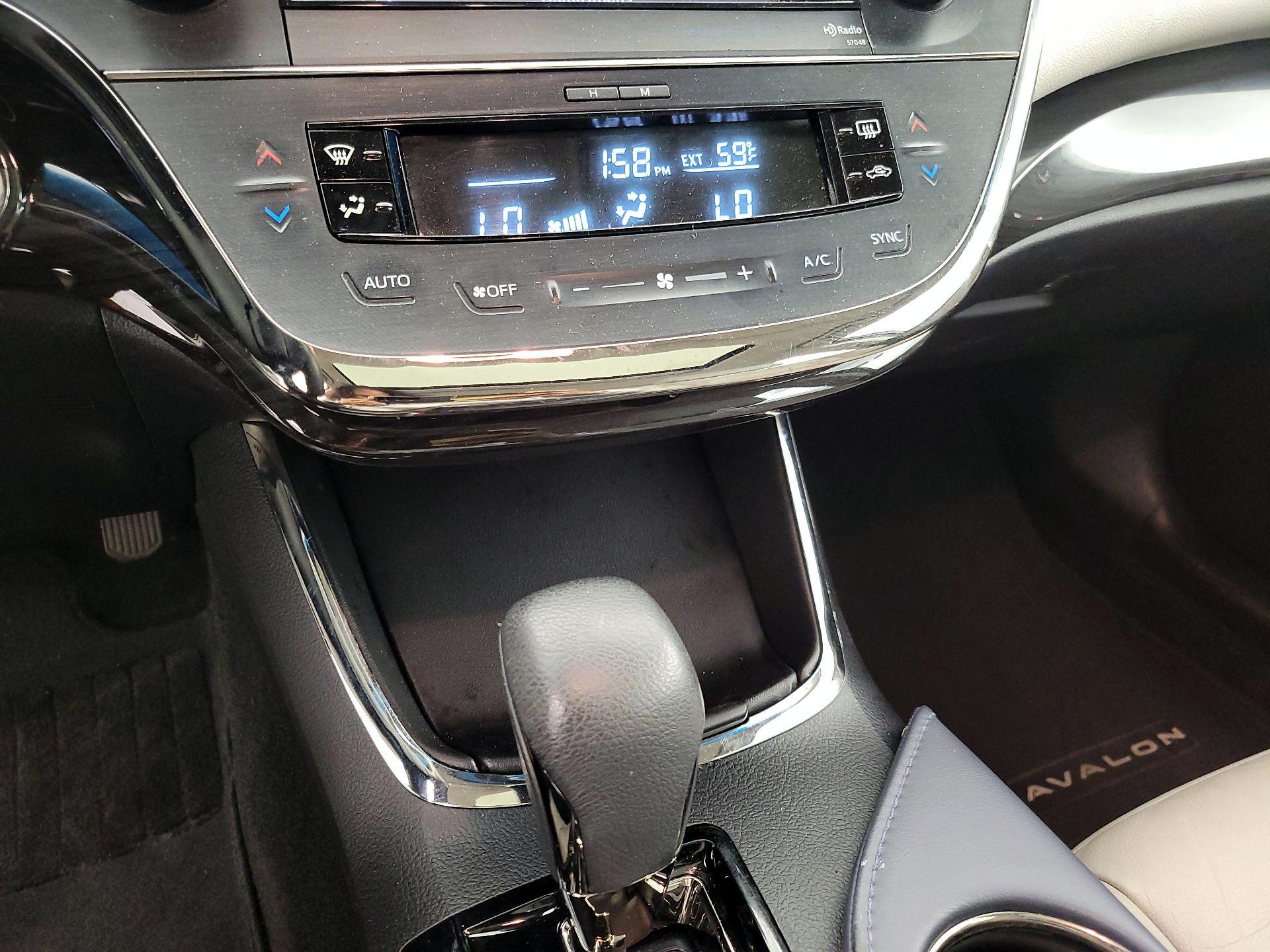 Thumbnail: 2014 Toyota Avalon - 17