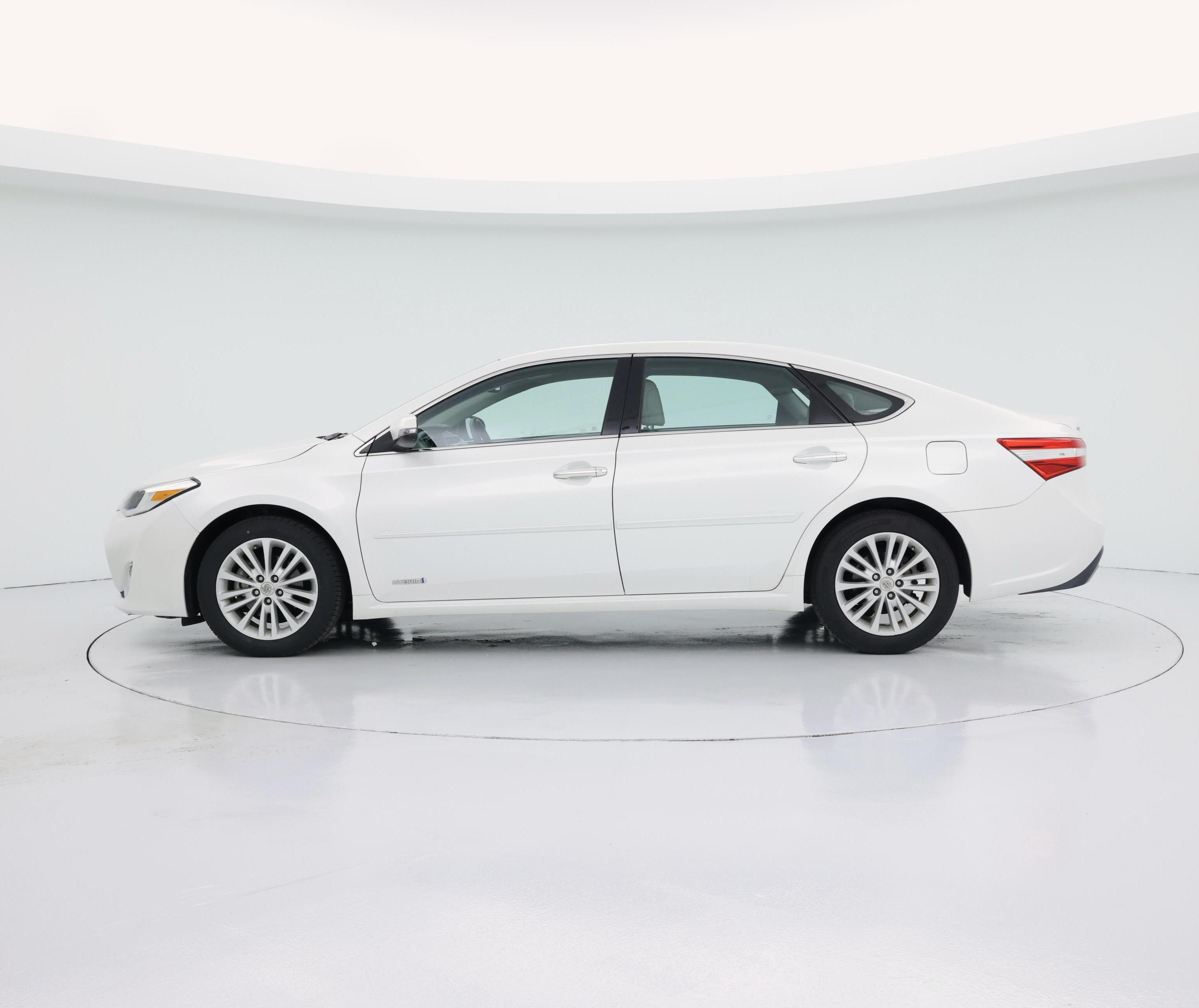 Thumbnail: 2014 Toyota Avalon - 3