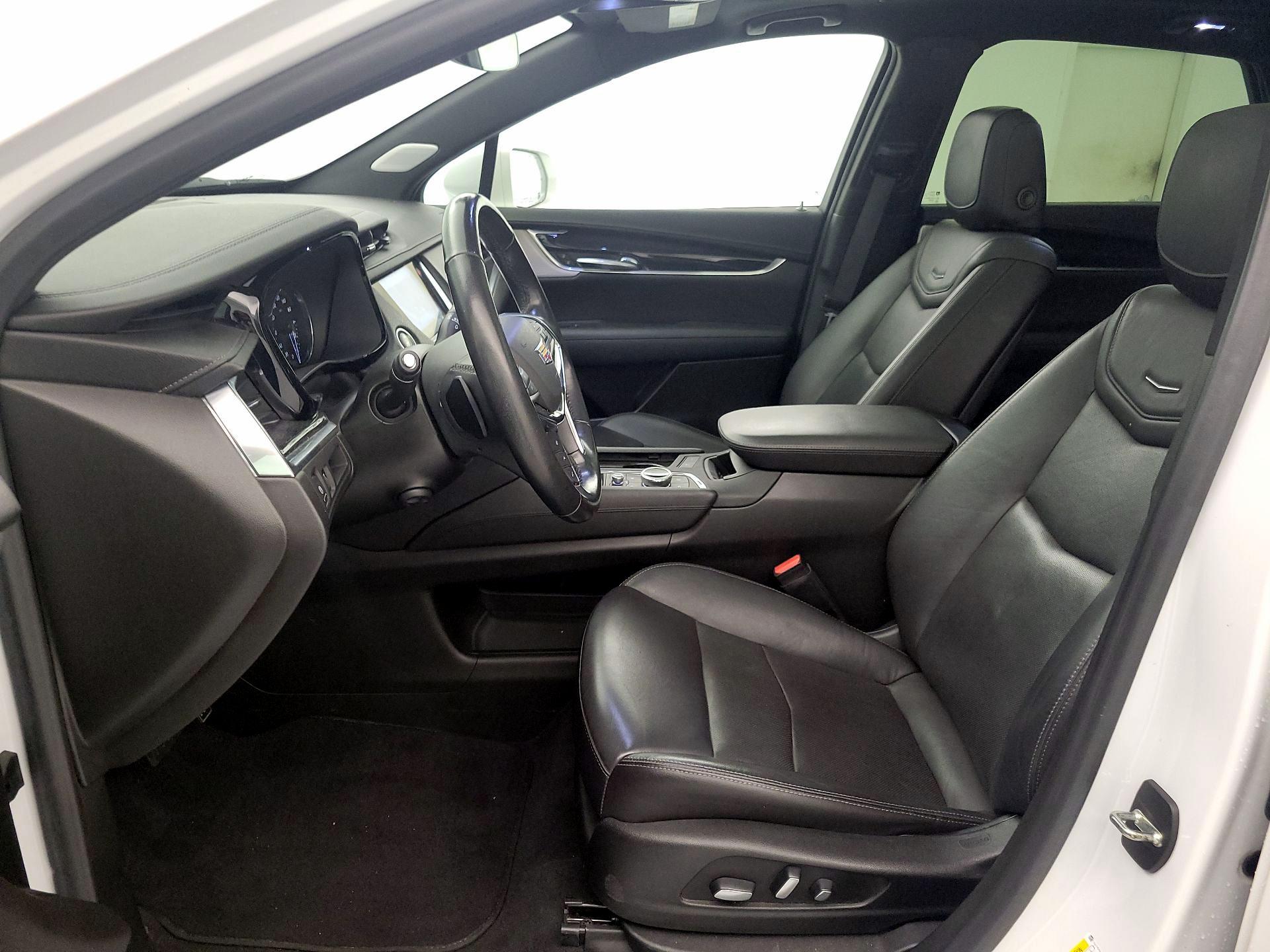 Thumbnail: 2020 Cadillac XT5 - 11