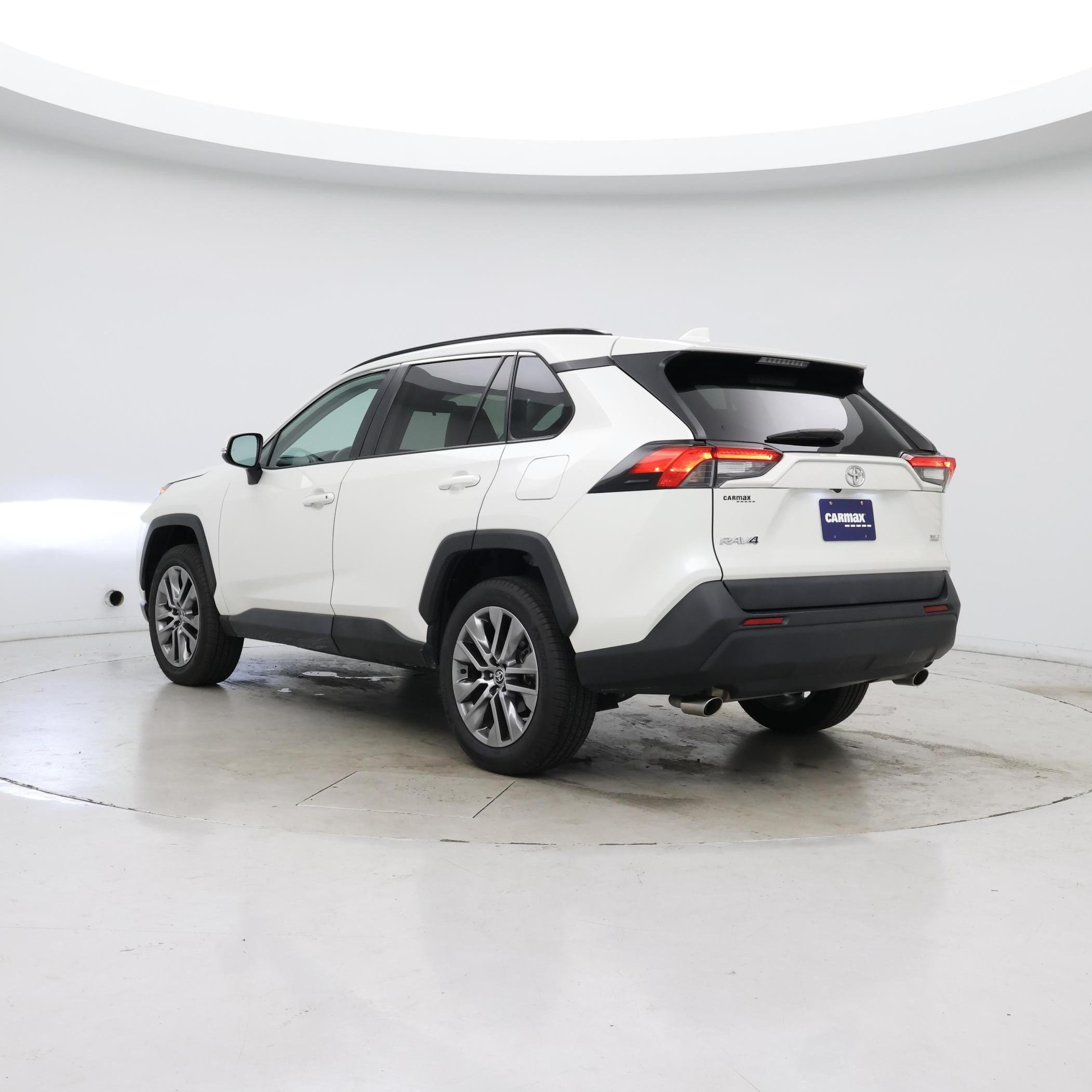 Thumbnail: 2022 Toyota RAV4 - 2