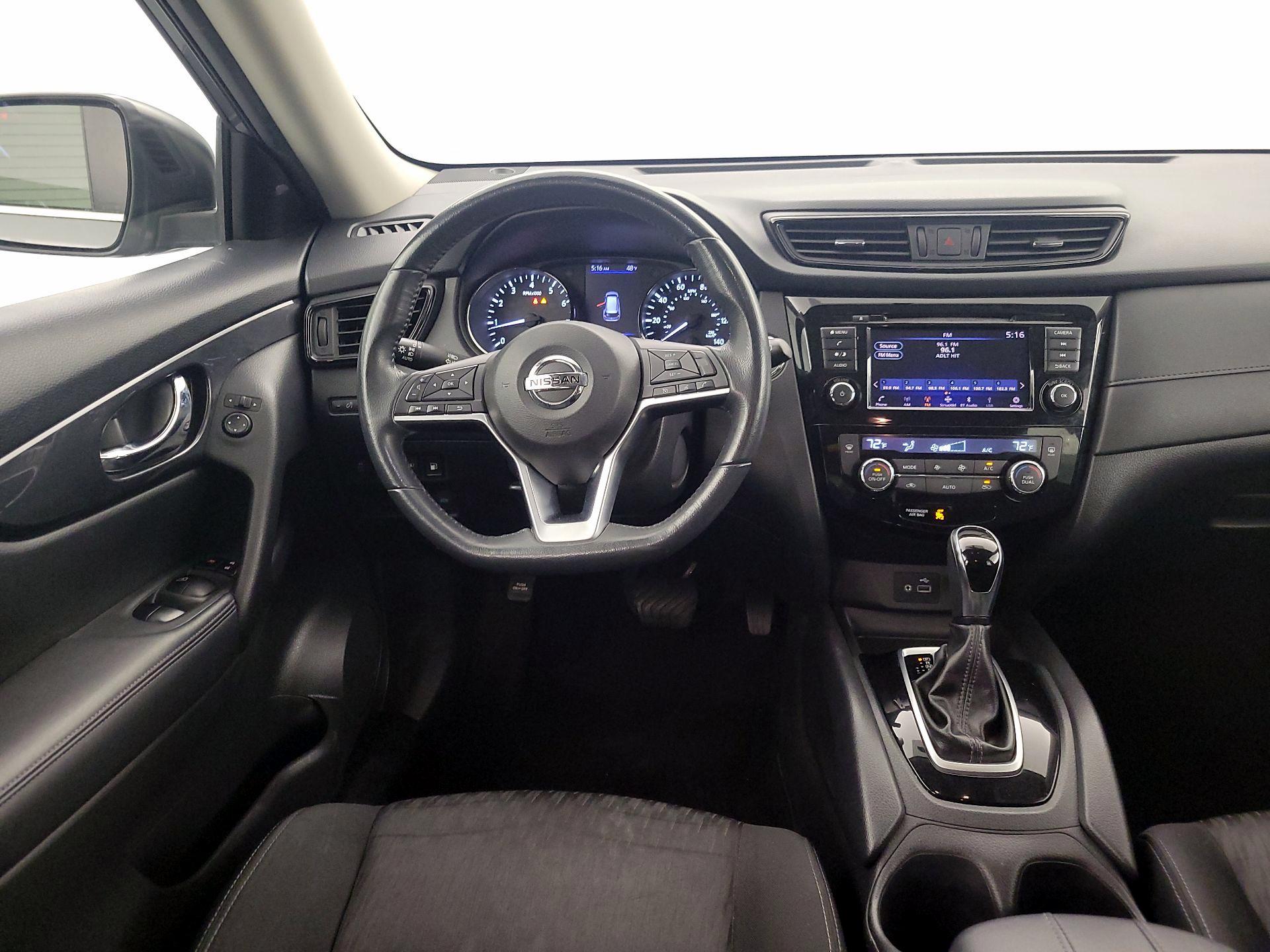 Thumbnail: 2018 Nissan Rogue - 10