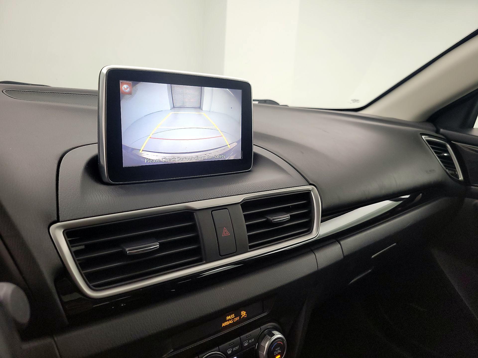 Thumbnail: 2016 Mazda Mazda3 - 14