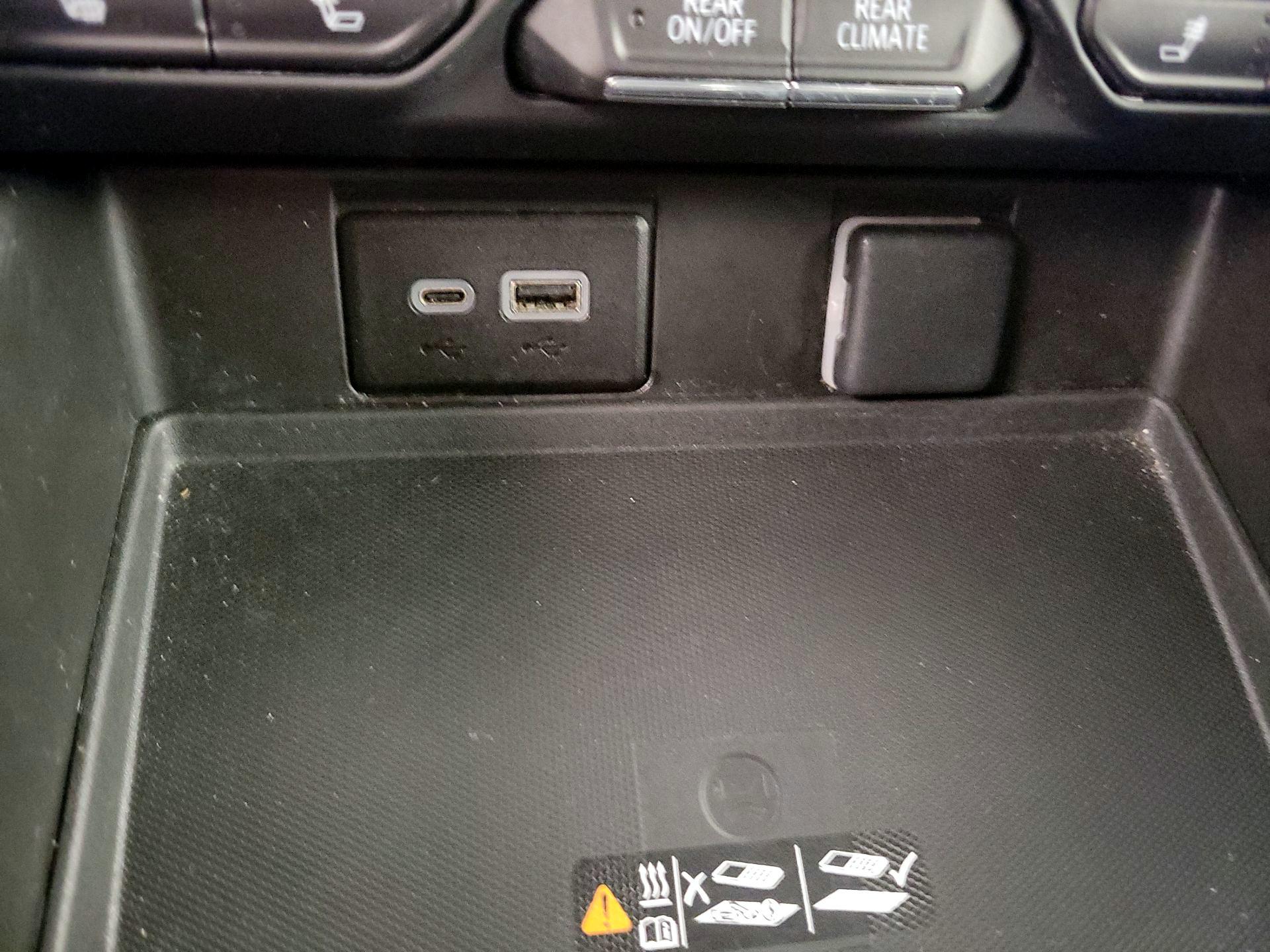 Thumbnail: 2023 Chevrolet Tahoe - 18