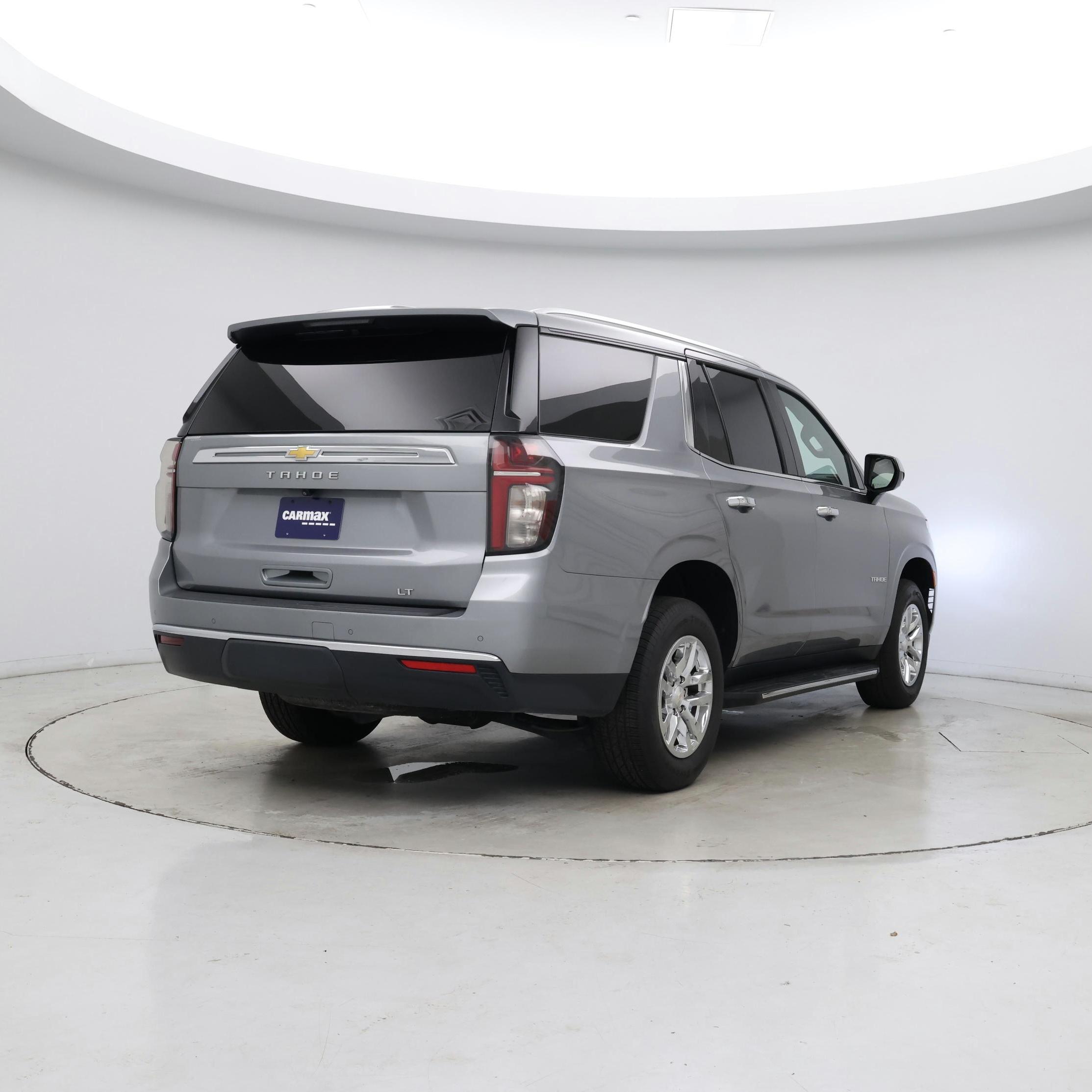 Thumbnail: 2023 Chevrolet Tahoe - 8