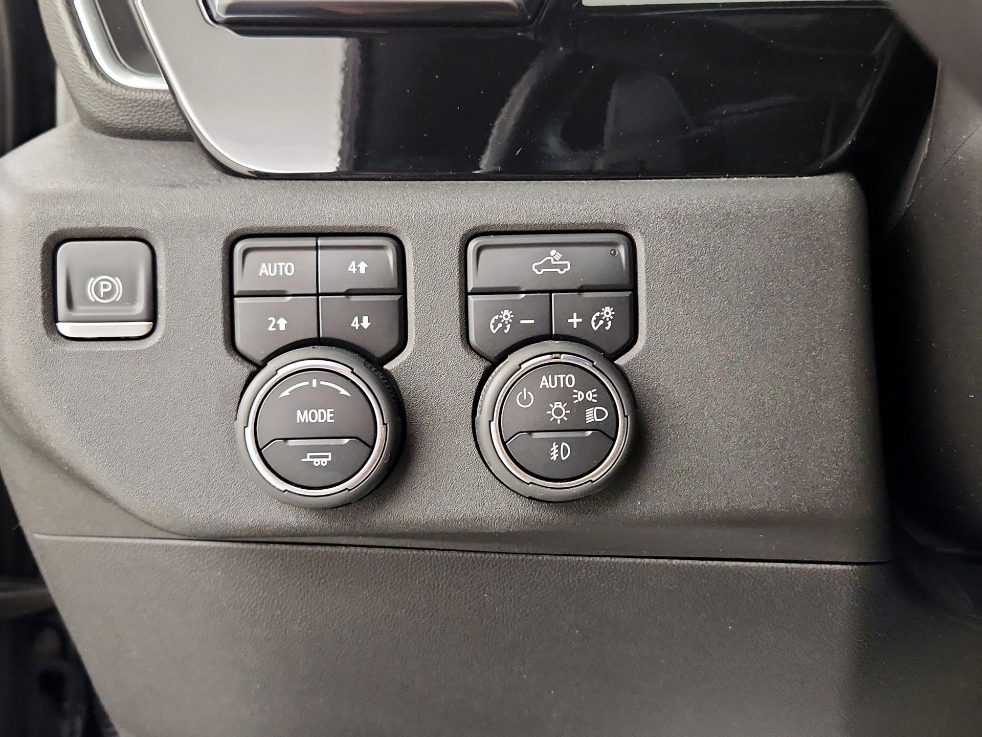 Thumbnail: 2022 Chevrolet Silverado 1500 - 13