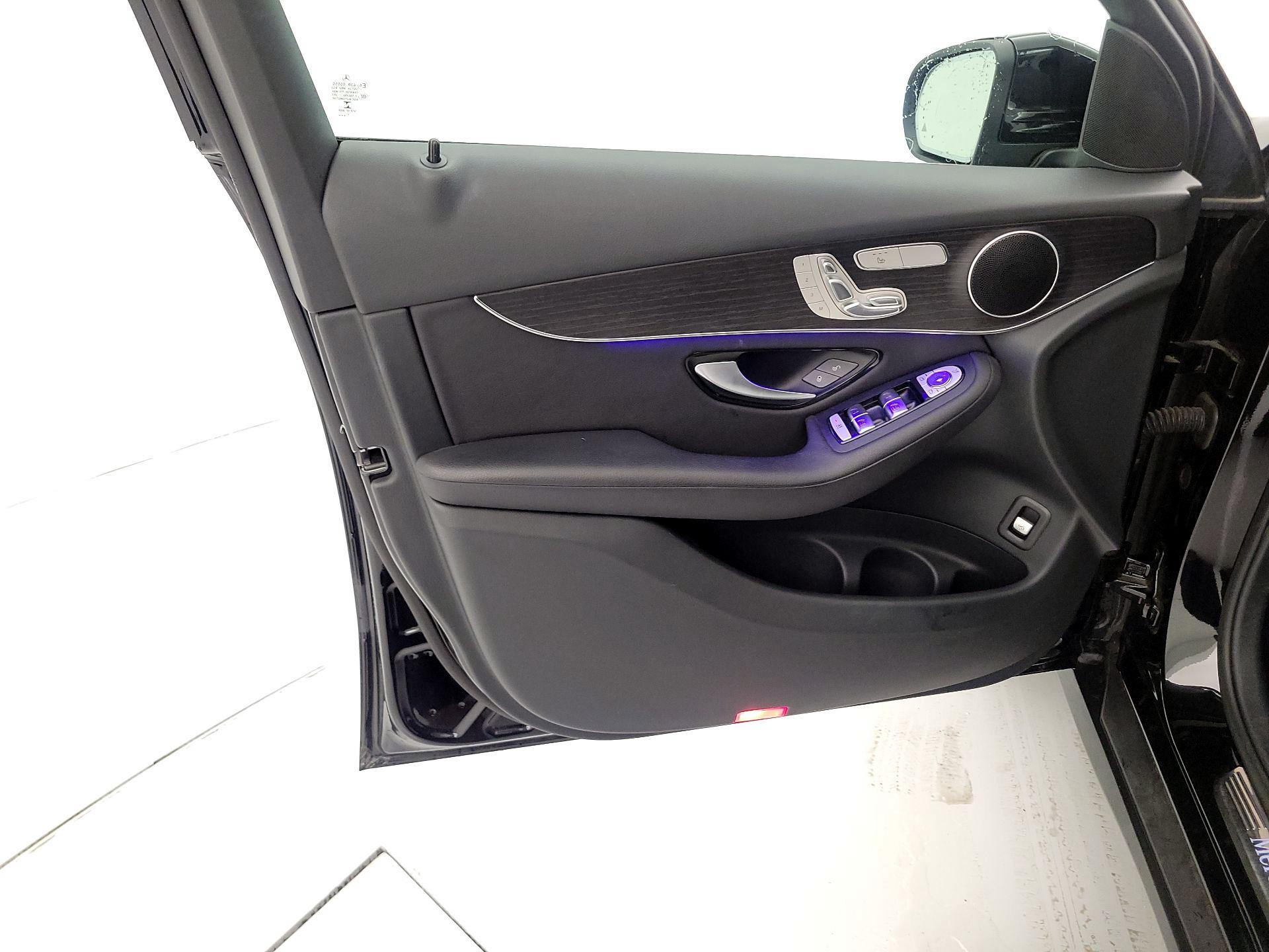 Thumbnail: 2022 Mercedes-Benz GLC - 12