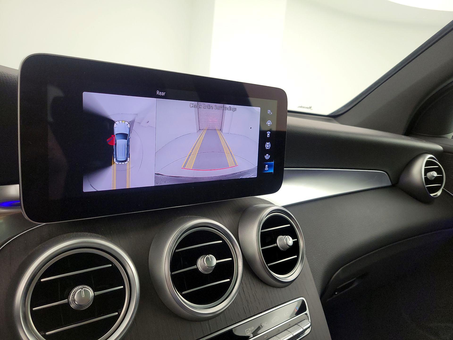 Thumbnail: 2022 Mercedes-Benz GLC - 15