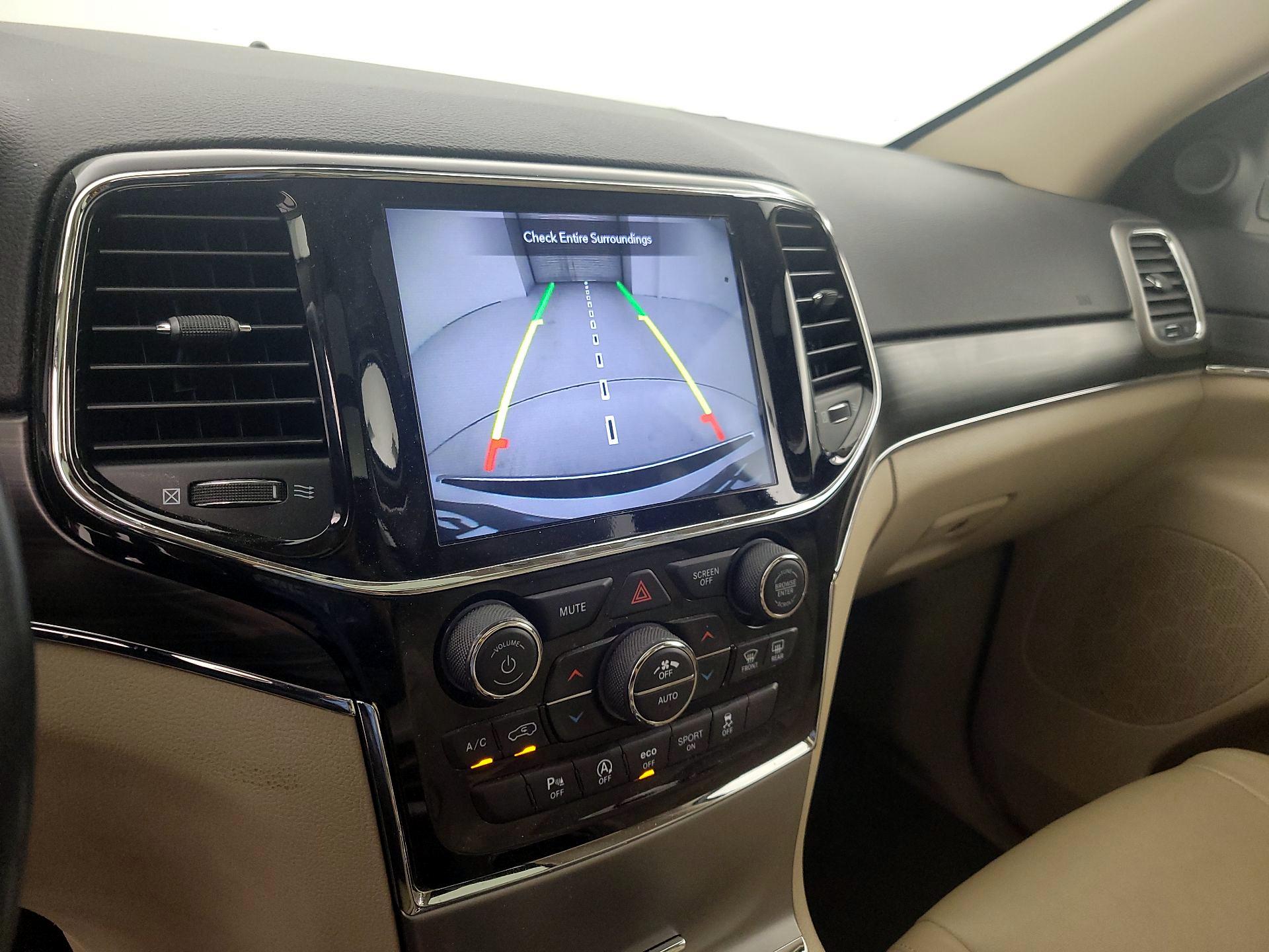 Thumbnail: 2021 Jeep Grand Cherokee - 15