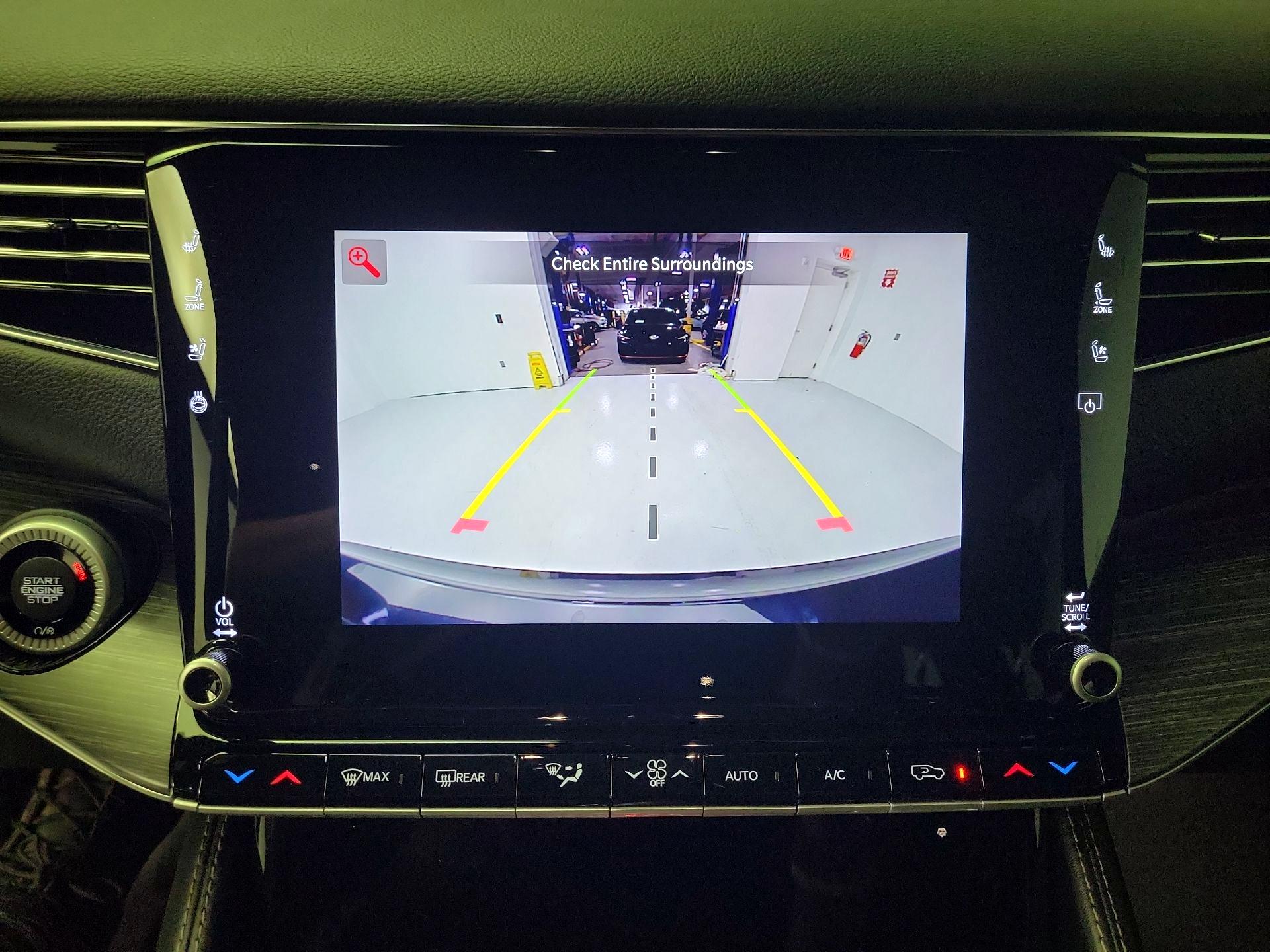 Thumbnail: 2023 Jeep Wagoneer - 15