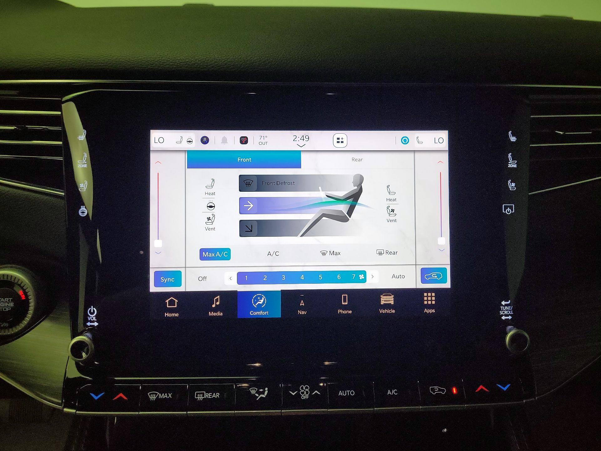 Thumbnail: 2023 Jeep Wagoneer - 16