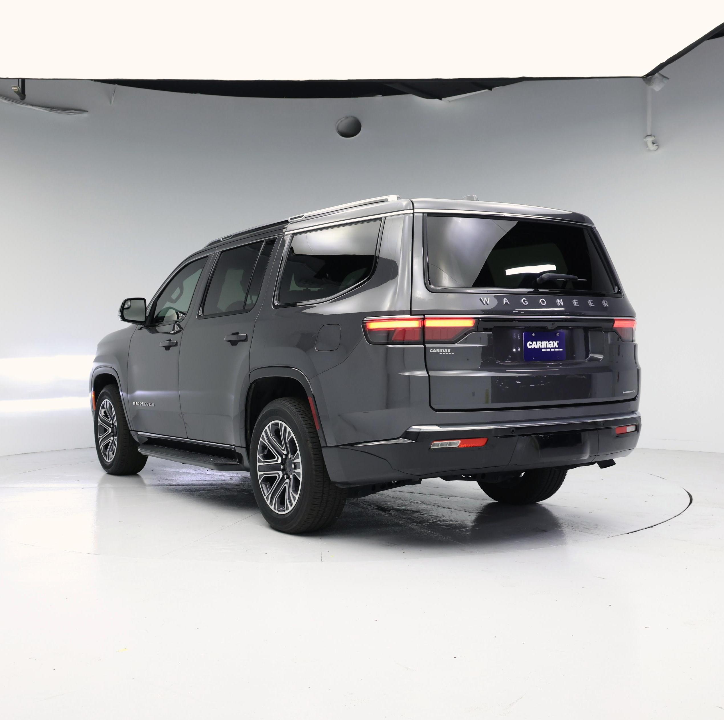 Thumbnail: 2023 Jeep Wagoneer - 2