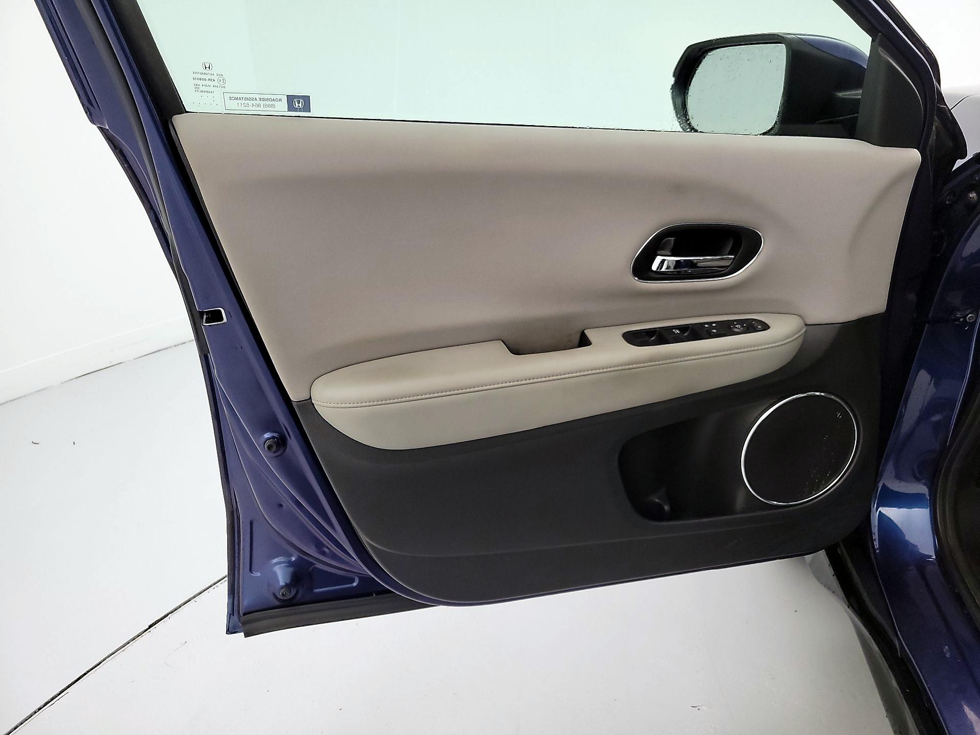 Thumbnail: 2017 Honda HR-V - 12