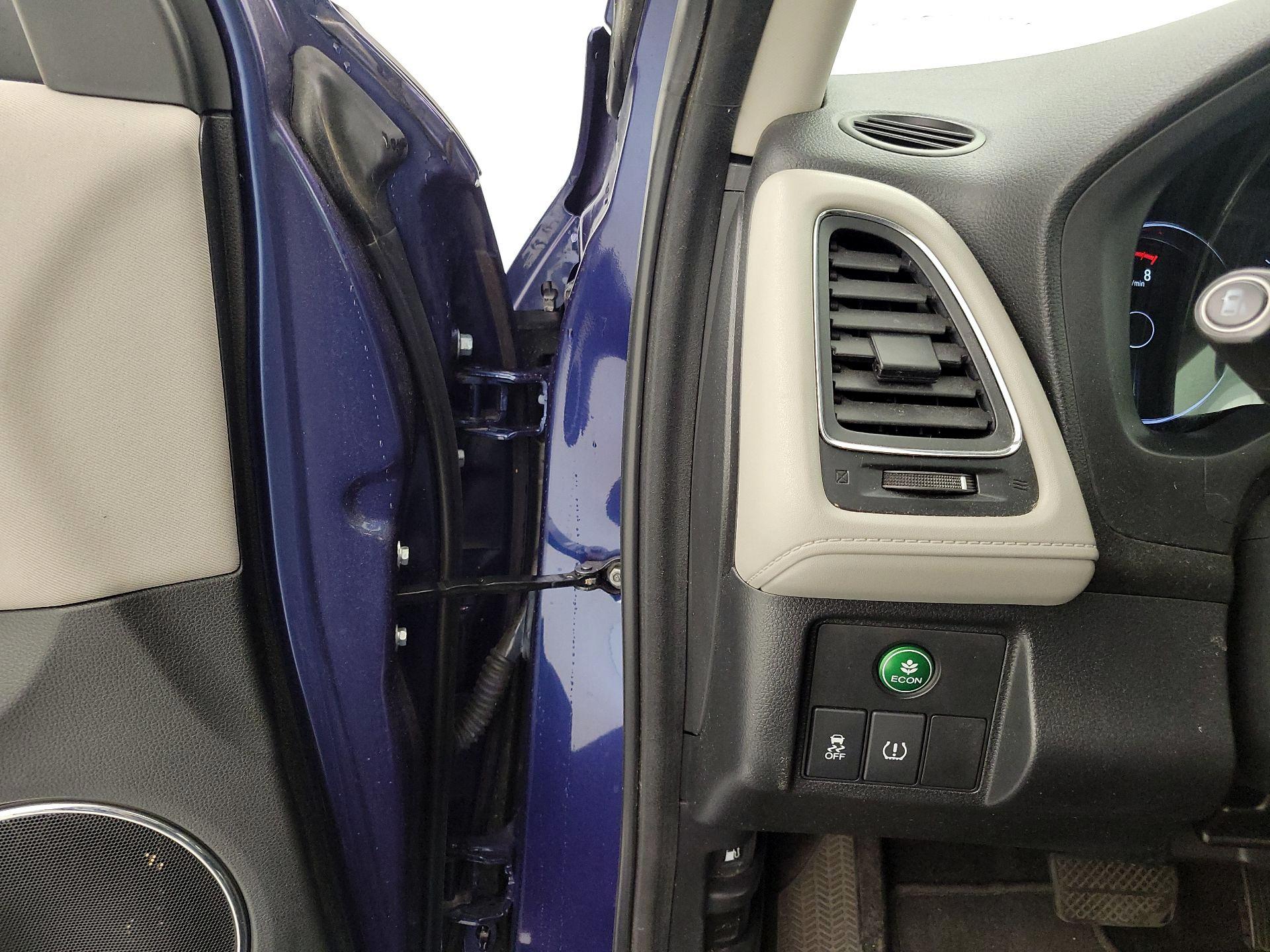 Thumbnail: 2017 Honda HR-V - 13