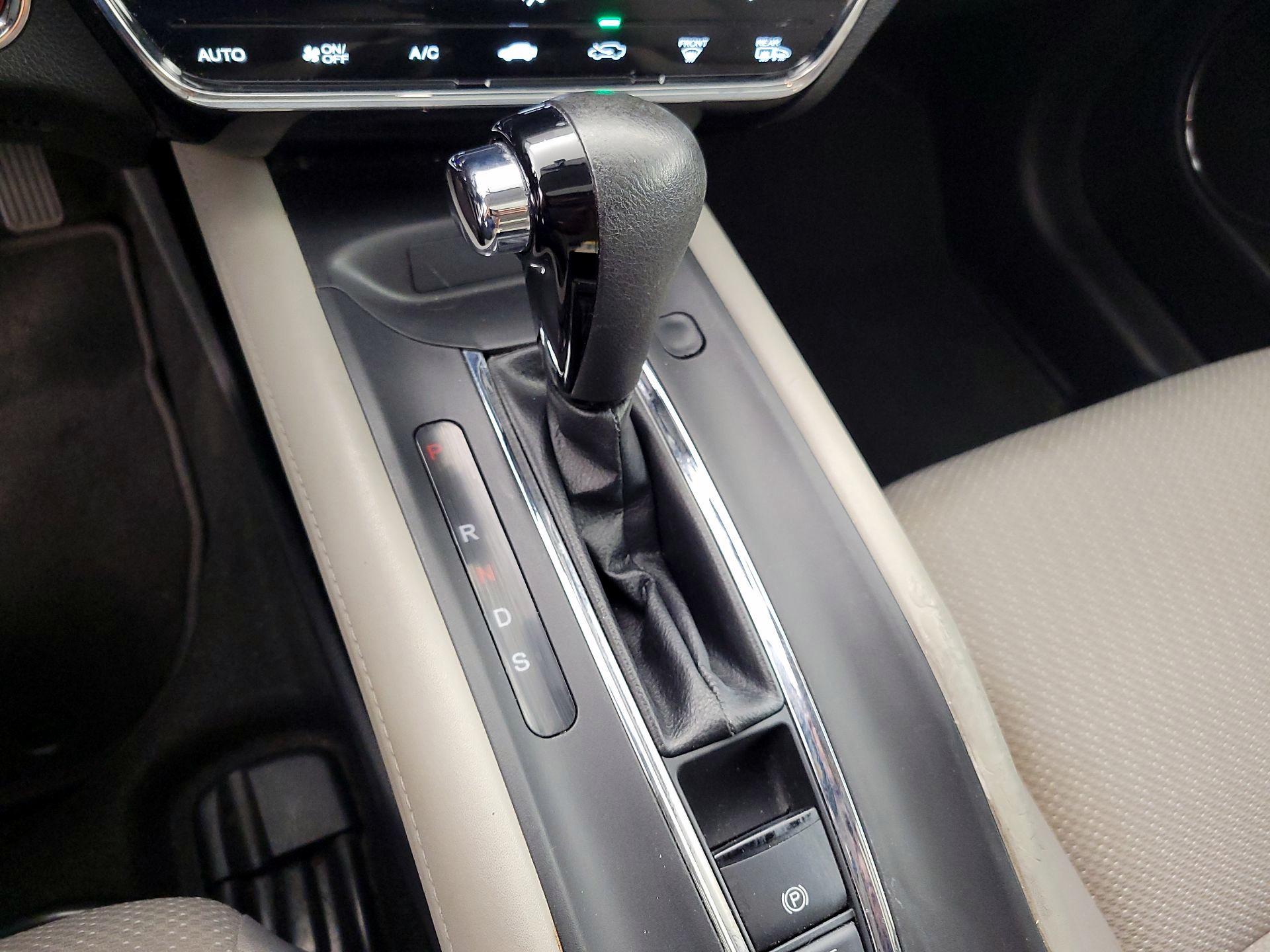 Thumbnail: 2017 Honda HR-V - 17