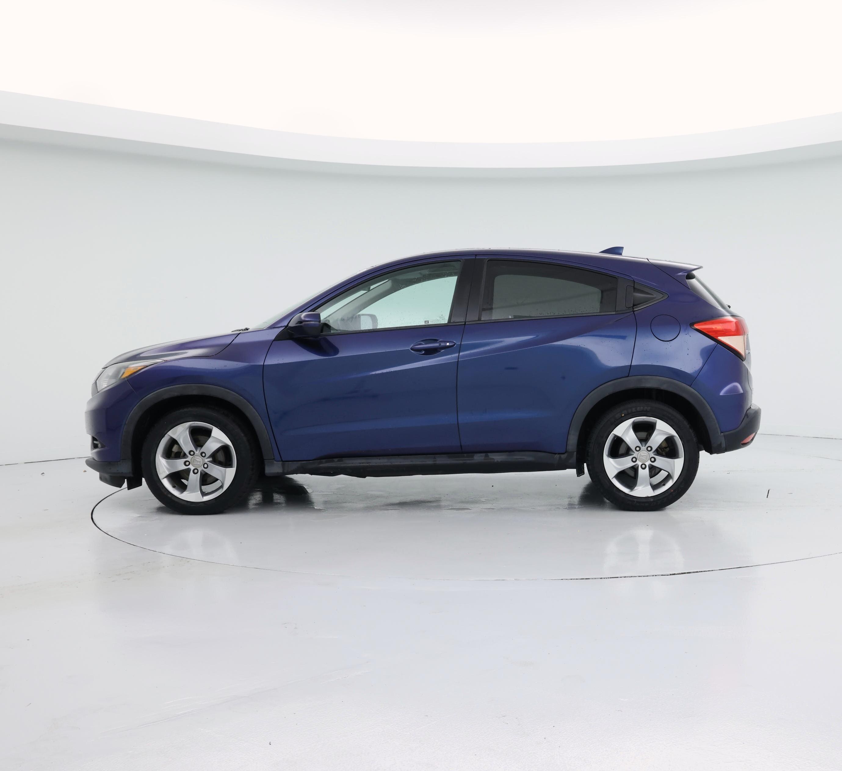 Thumbnail: 2017 Honda HR-V - 3