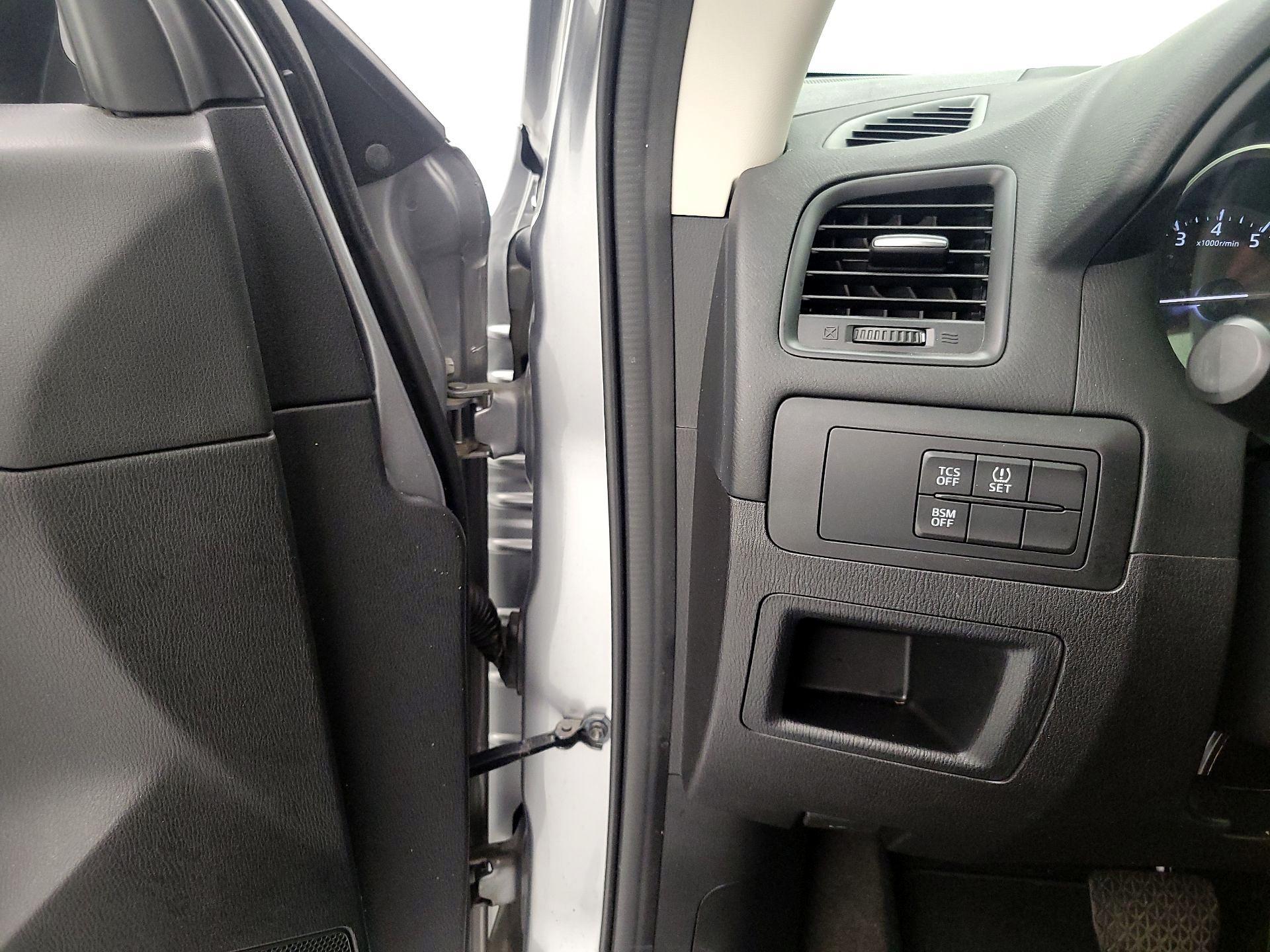 Thumbnail: 2015 Mazda CX-5 - 13