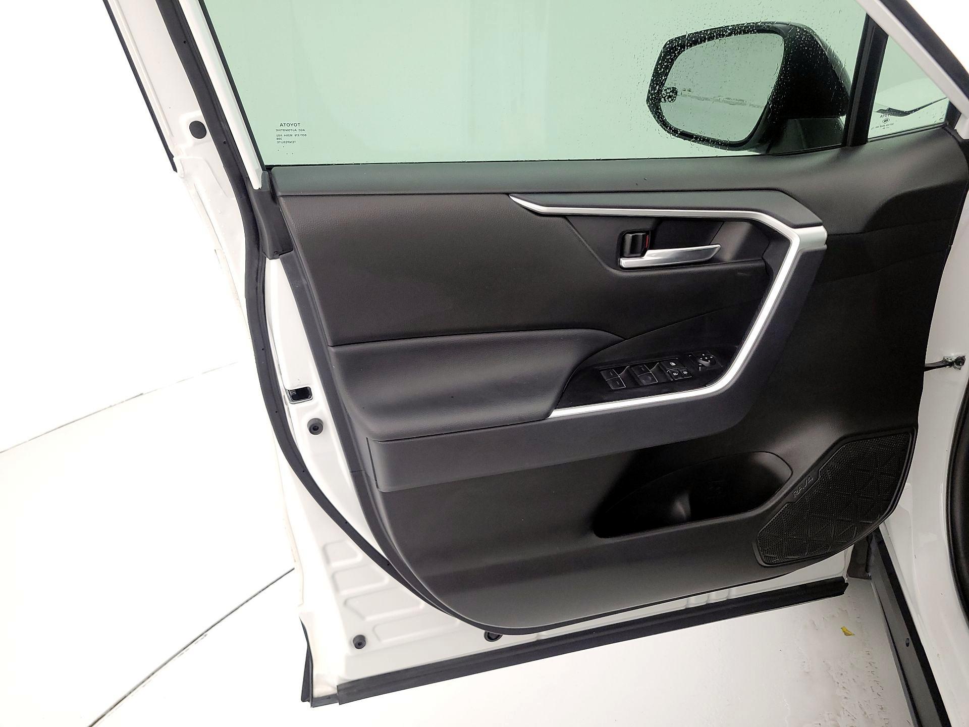 Thumbnail: 2024 Toyota RAV4 - 12